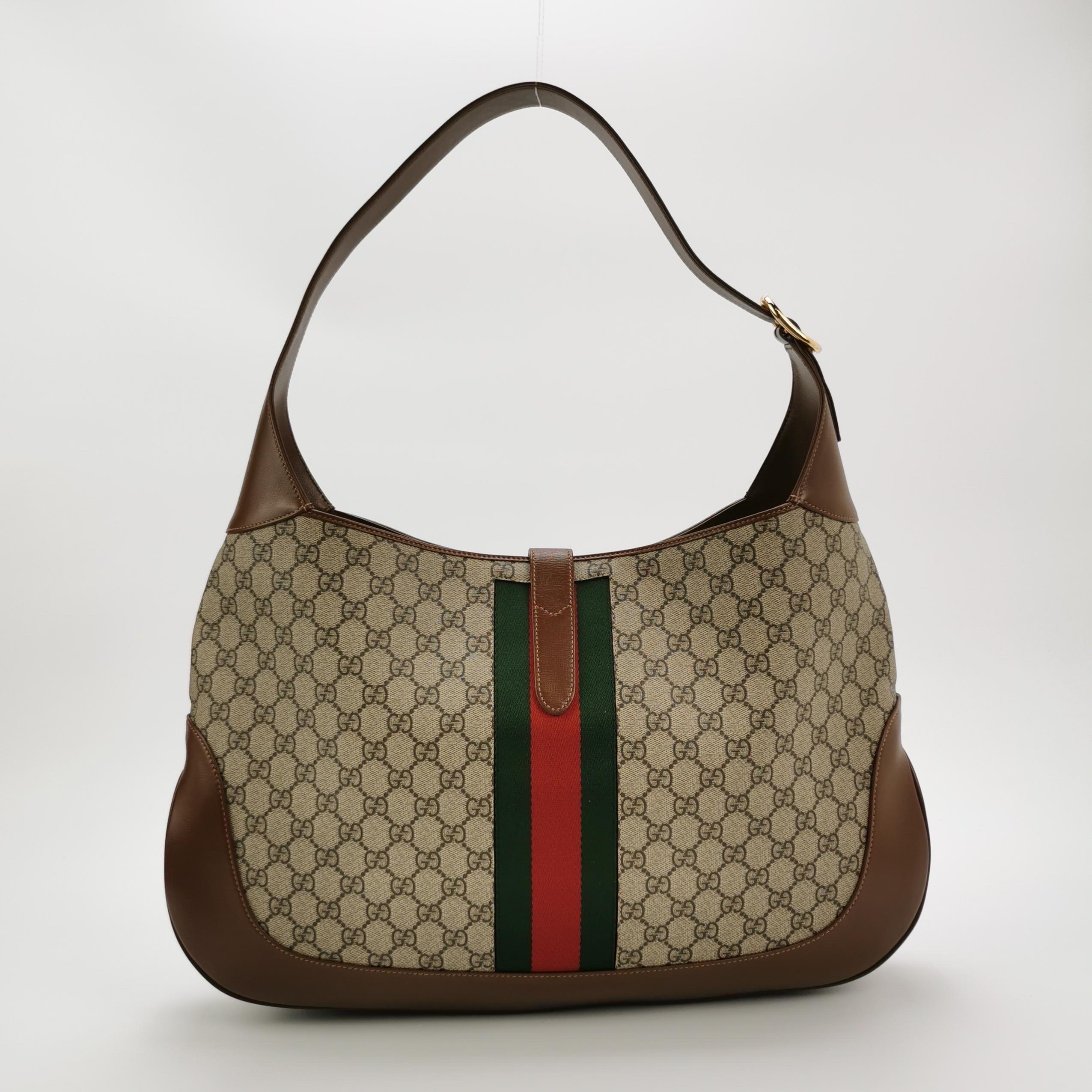 Gucci Jackie 1961 Large toile en cuir marron et Monogramme avec longue lanière Pour femmes en vente