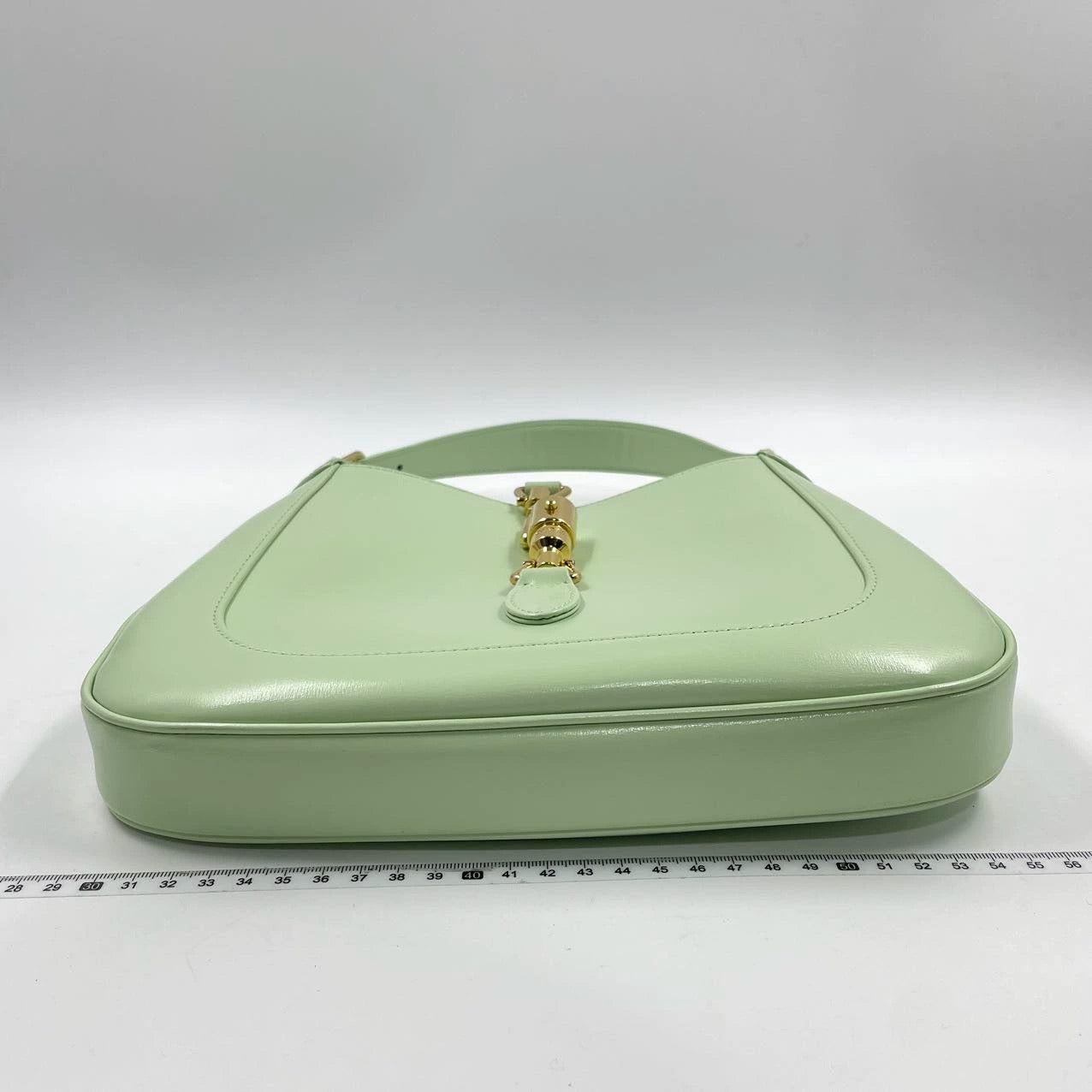 Gucci Jackie 1961 Light Green Leather Bag Small with Adjustable Strap In Excellent Condition In AUBERVILLIERS, FR