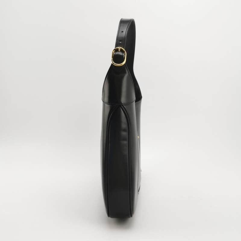 Gucci Jackie 1961 Medium Black Leather Bag with Adjustable Strap In Excellent Condition In AUBERVILLIERS, FR