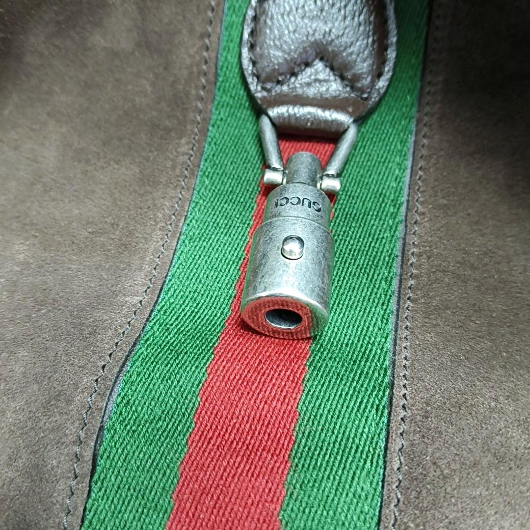 Gucci Jackie 1961 Medium Brown Suede Shoulder Tote Bag For Sale 2