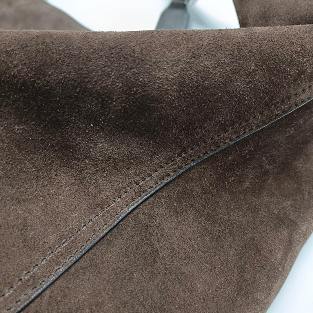 Gucci Jackie 1961 Medium Brown Suede Shoulder Tote Bag For Sale 3