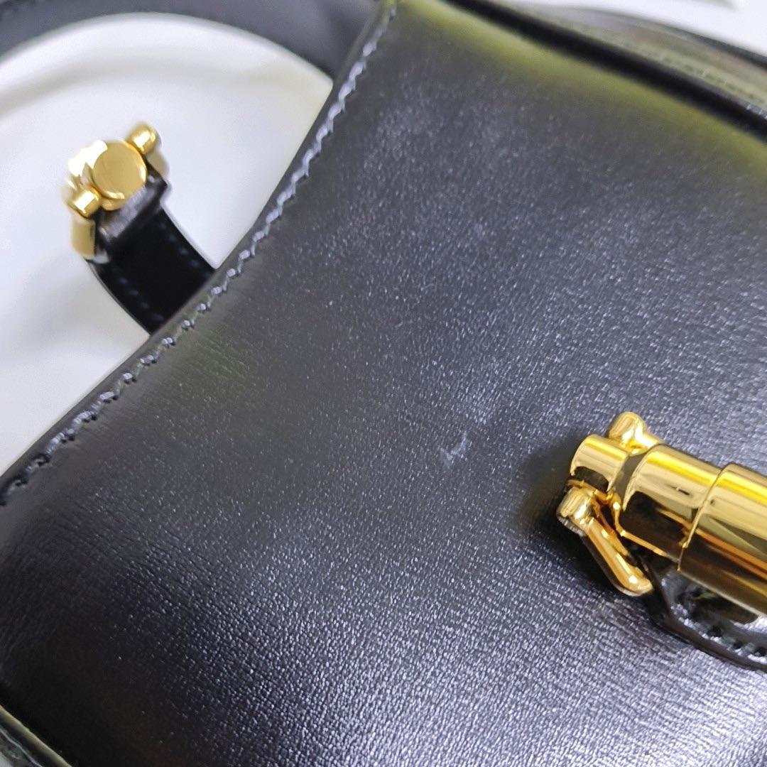 Gucci Jackie 1961 Micro Black Leather Chain Strap Crossbody Bag en vente 3