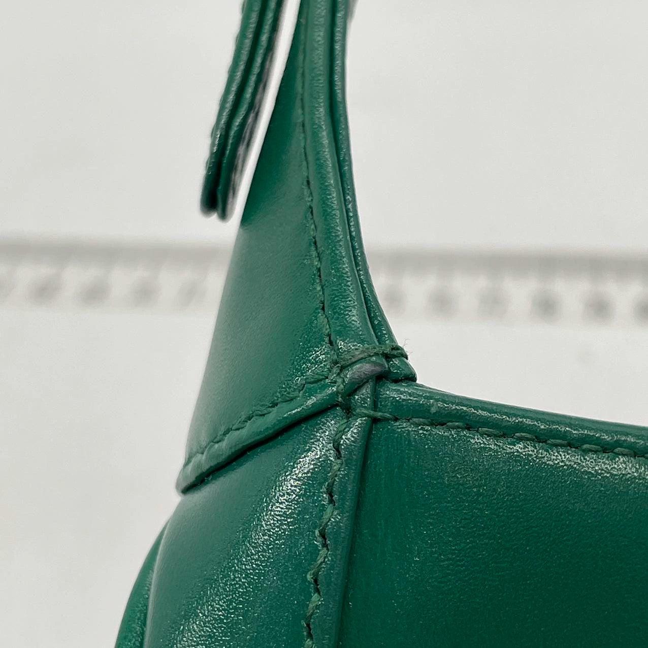 Gucci Jackie 1961 Mini Handbag in Green Leather with Adjustable Strap 13