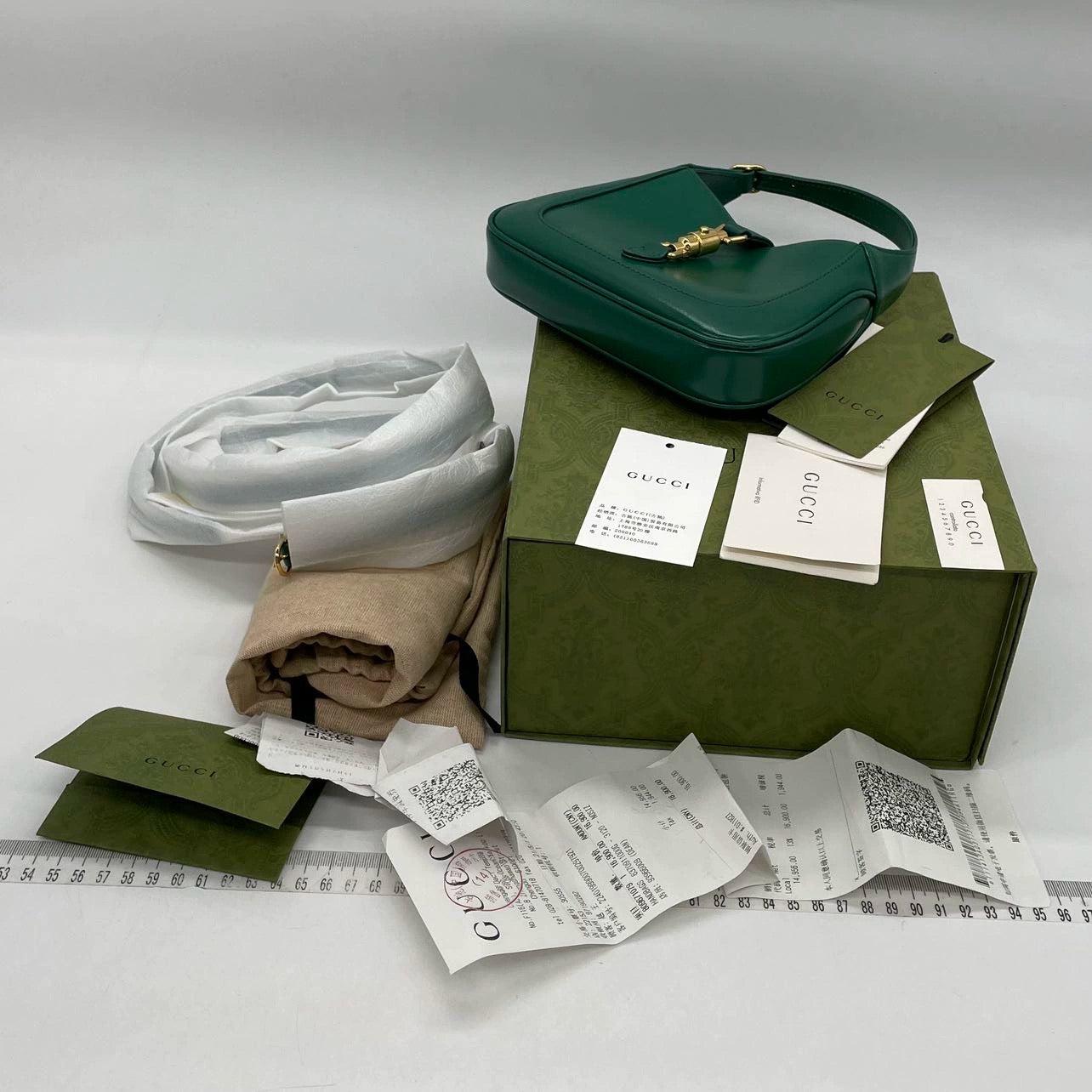 Gucci Jackie 1961 Mini Handbag in Green Leather with Adjustable Strap 1