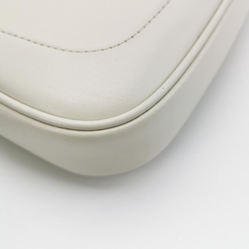 Gucci Jackie 1961 Mini Leather Bag with Adjustable Strap Size White For Sale 7