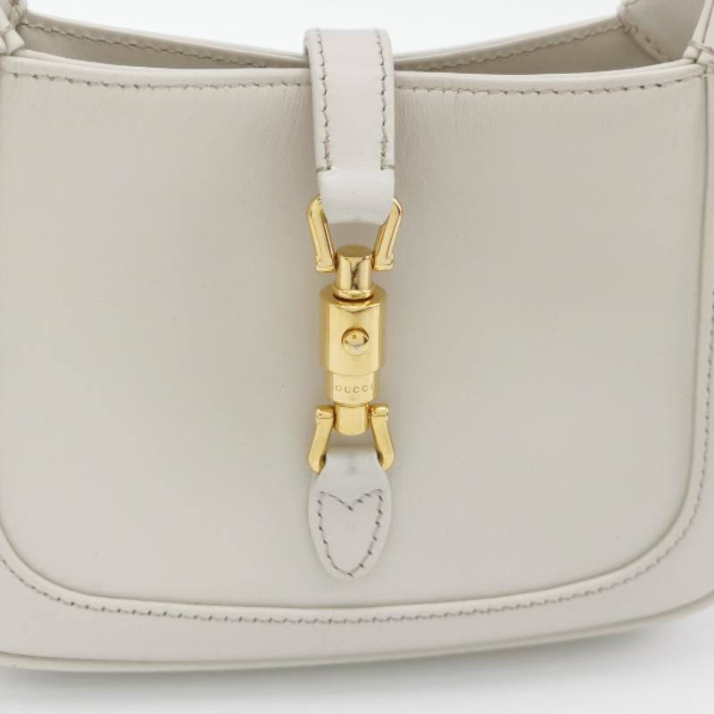 Gucci Jackie 1961 Mini Leather Bag with Adjustable Strap Size White For Sale 2