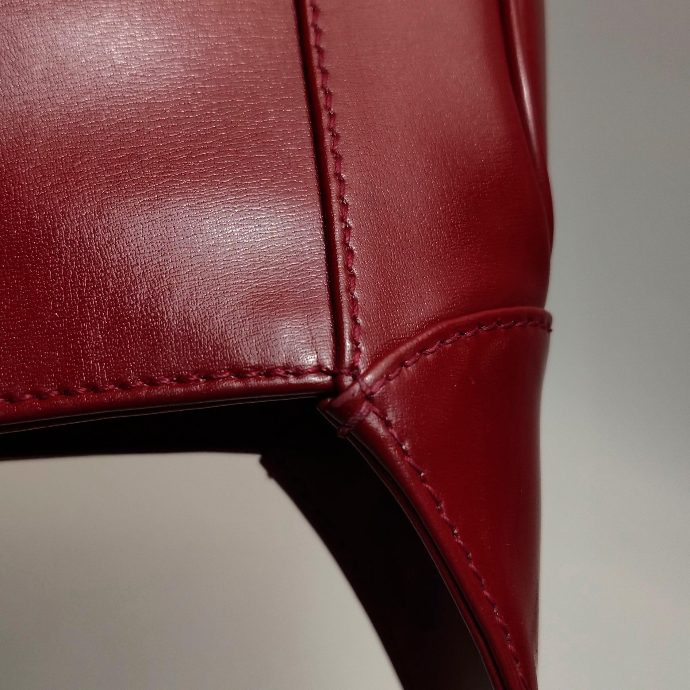 Gucci Jackie 1961 Borsa in pelle rossa bordeaux Borsa a tracolla piccola in vendita 7