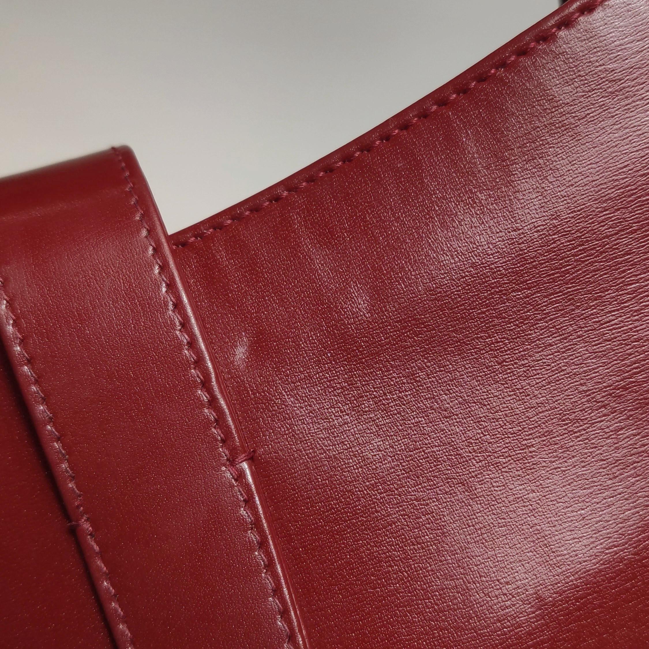 Gucci Jackie 1961 Borsa in pelle rossa bordeaux Borsa a tracolla piccola in vendita 11