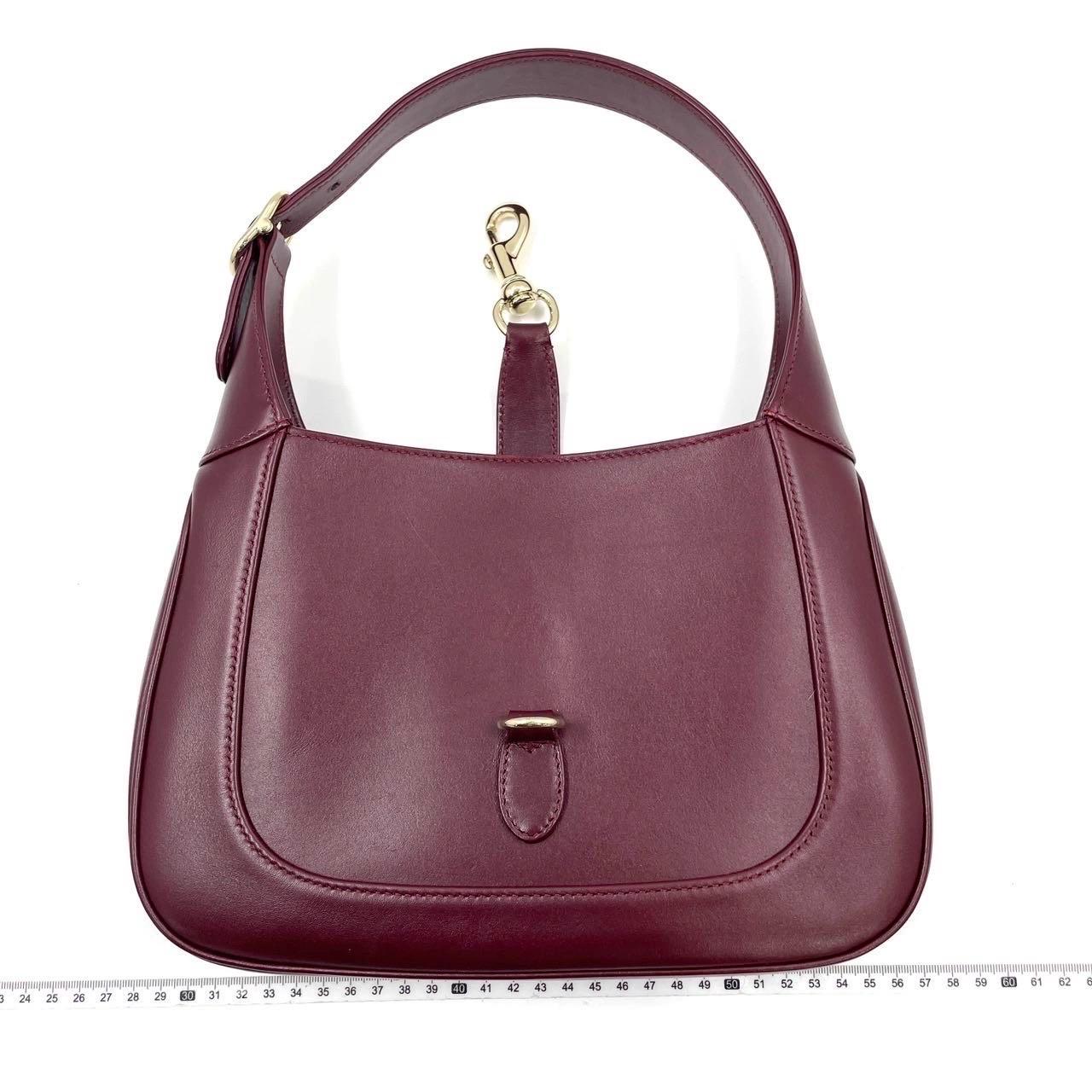 Rosso Gucci Jackie 1961 Small Ancora Borsa a tracolla in pelle rosso borgogna S24 in vendita