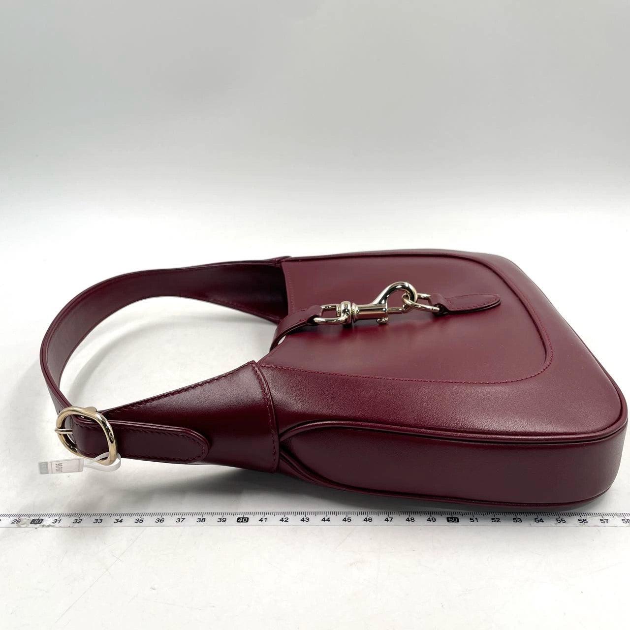 Gucci Jackie 1961 Small Ancora Red Leather Shoulder Bag Clasp S24 In Excellent Condition In AUBERVILLIERS, FR
