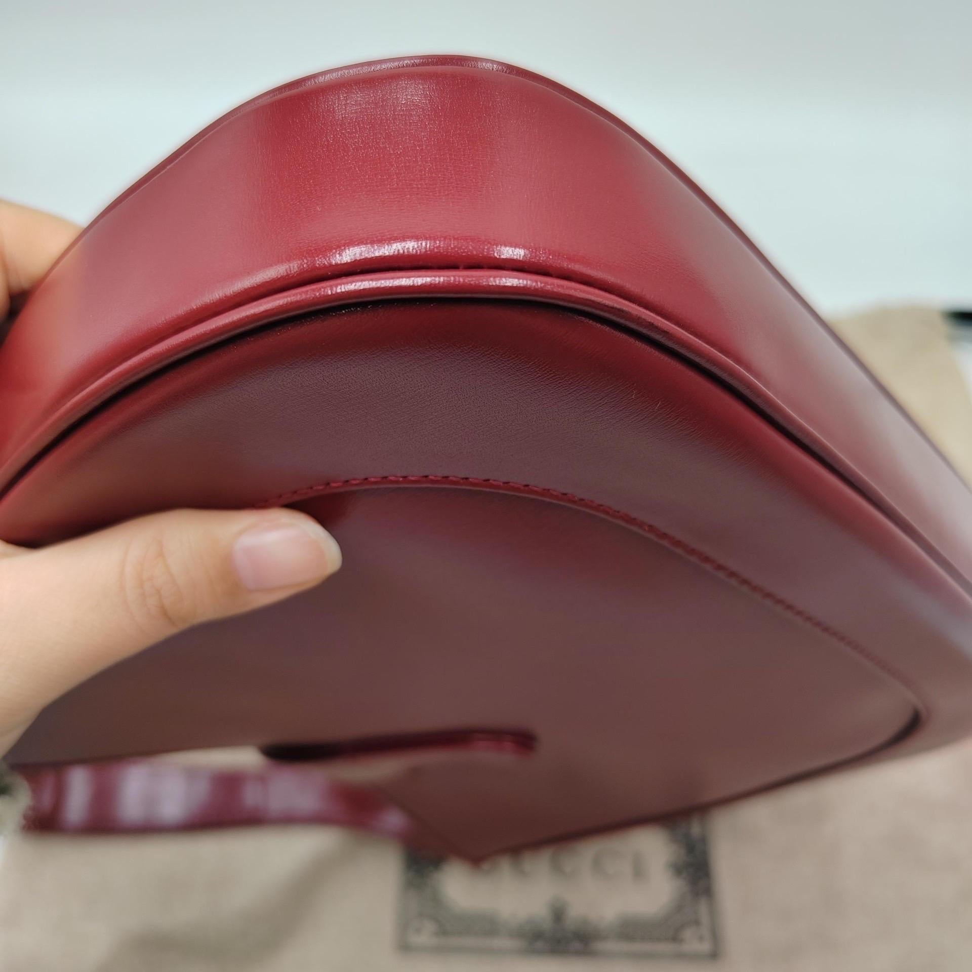 Gucci Jackie 1961 Small Burgundy Red Leather Bag with Adjustable Strap For Sale 9