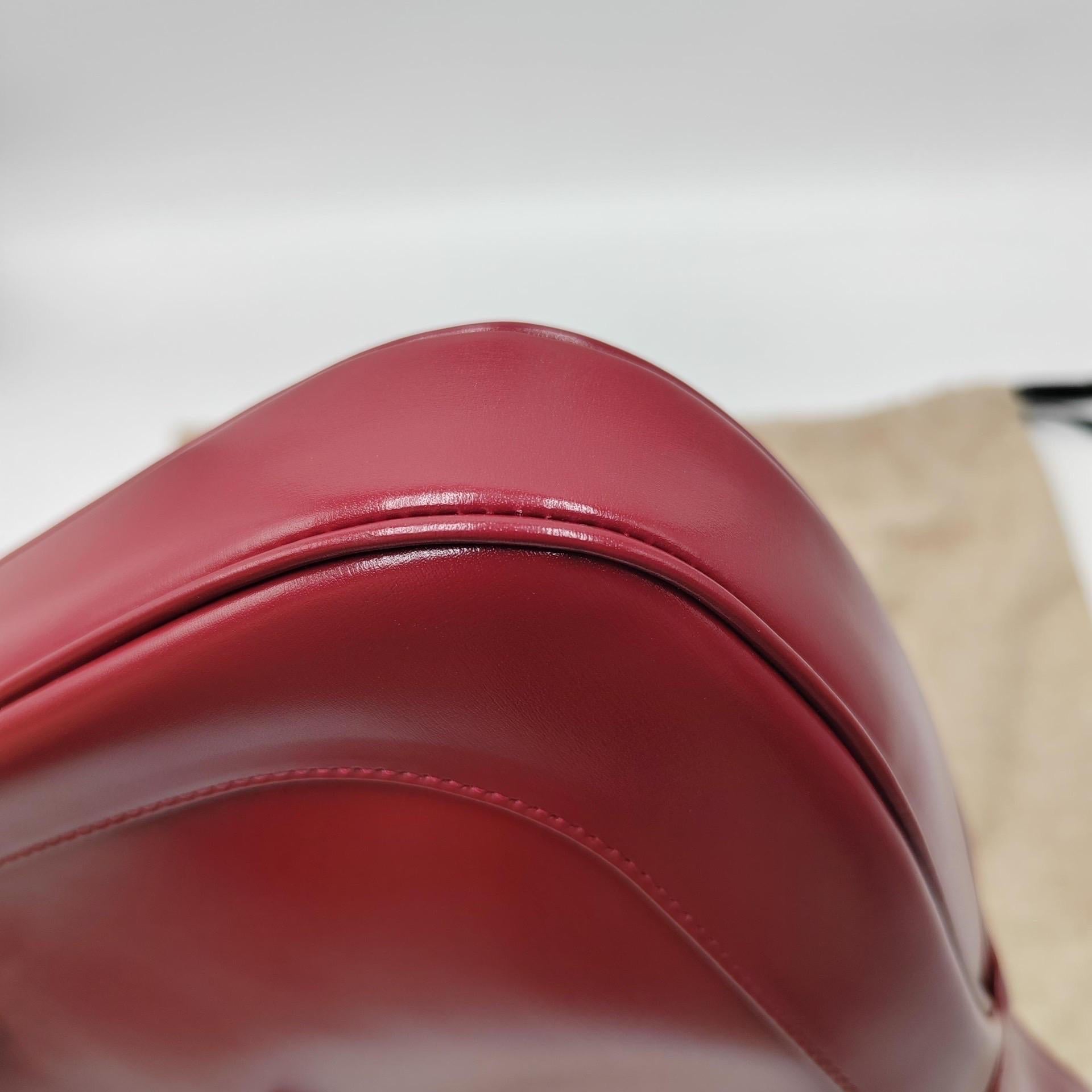 Gucci Jackie 1961 Small Burgundy Red Leather Bag with Adjustable Strap For Sale 13