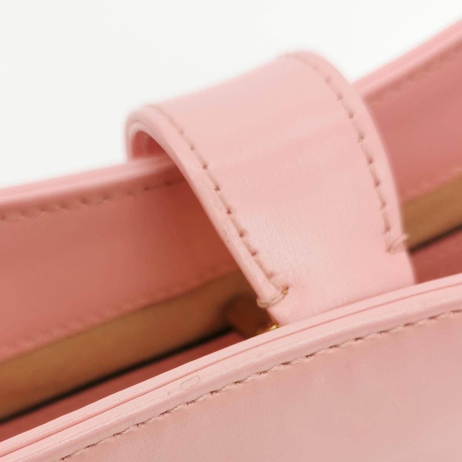 Gucci Jackie 1961 Small Leather Bag with Adjustable Strap Size Pink For Sale 5