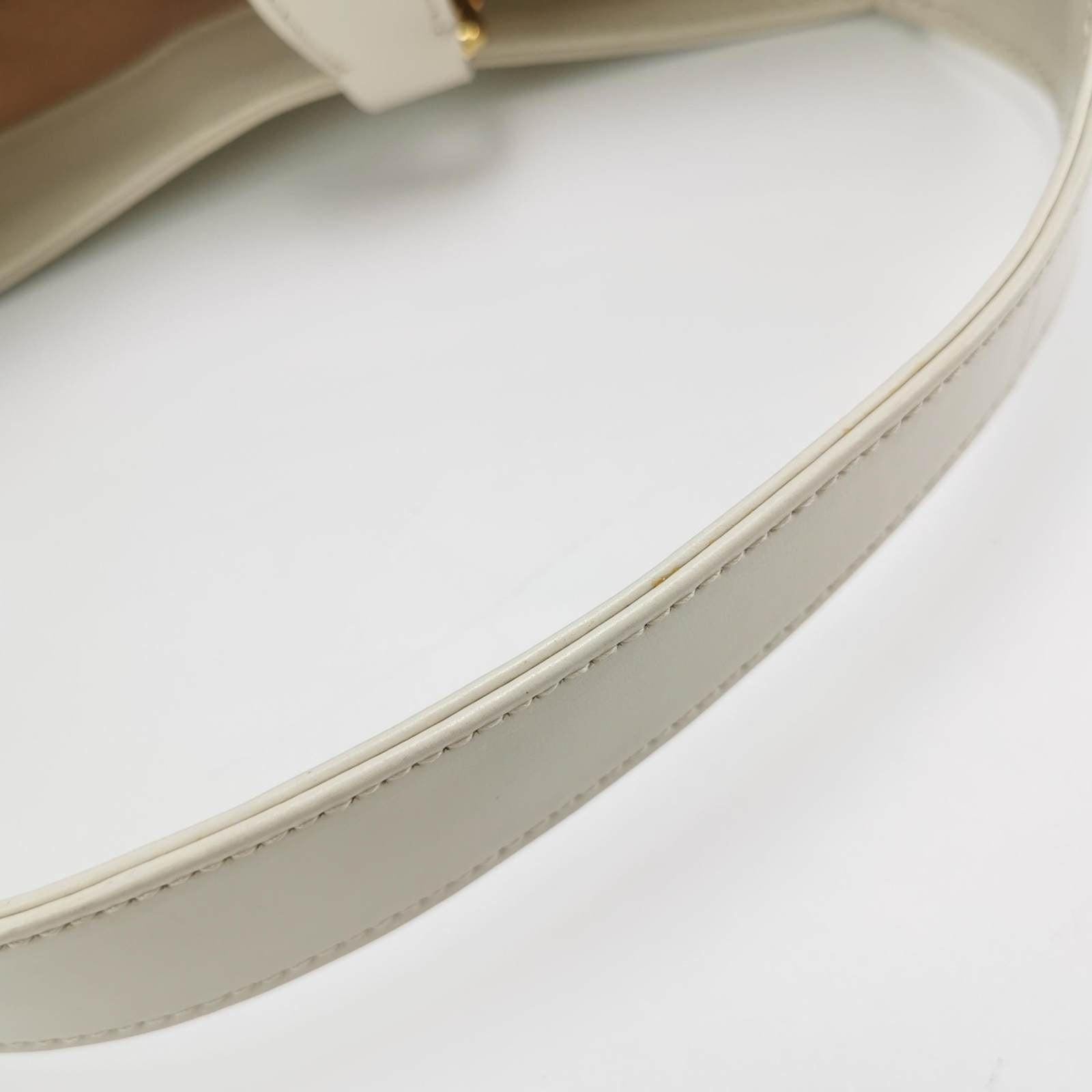 Gucci Jackie 1961 Small Leather Bag with Adjustable Strap Size White For Sale 8