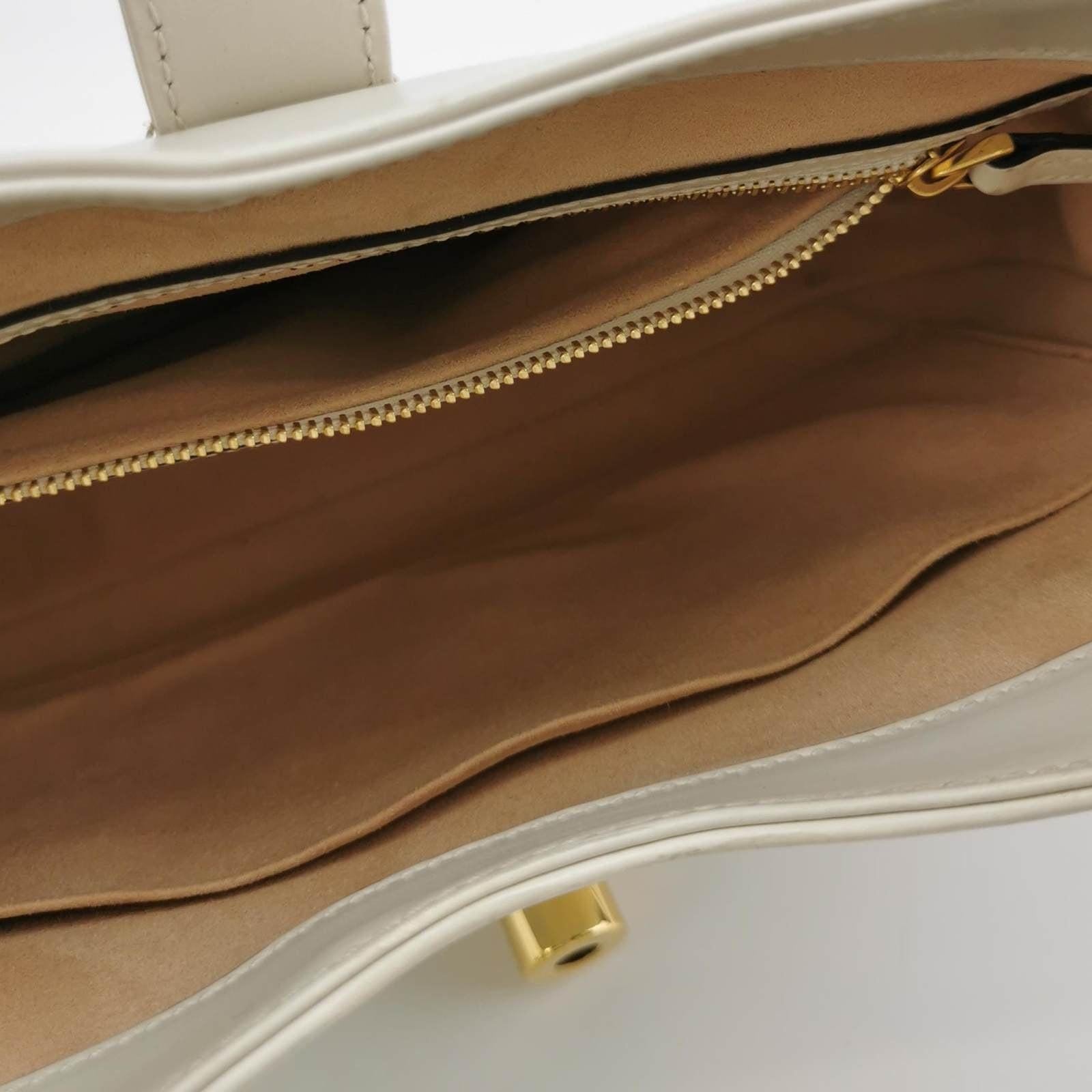 Gucci Jackie 1961 Small Leather Bag with Adjustable Strap Size White For Sale 3