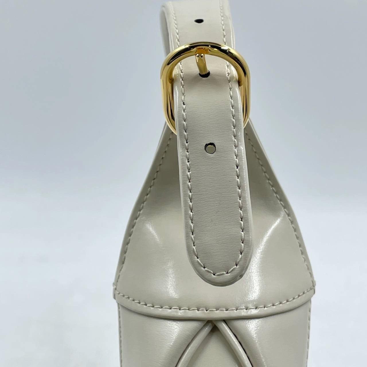 Gucci Jackie 1961 Small Leather Bag with Adjustable Strap White 13