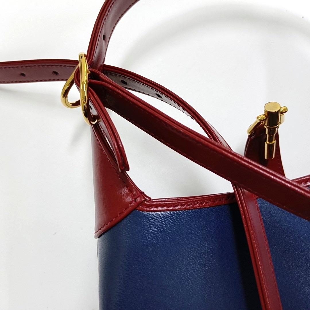 Gucci Jackie 1961 - Petit sac à bandoulière en cuir marine et bourgogne en vente 6