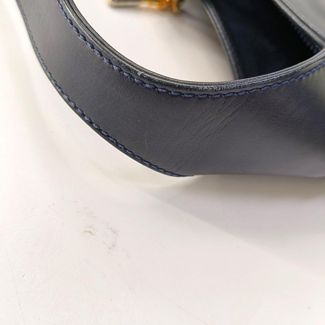 Gucci Jackie 1961 - Petit sac en cuir marine avec bandoulière réglable en vente 7