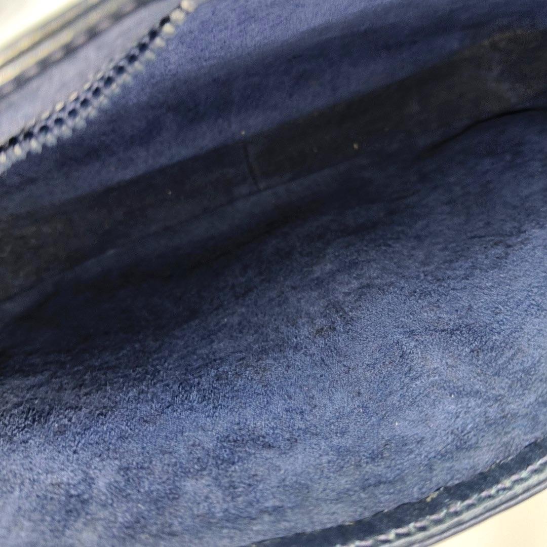 Gucci Jackie 1961 - Petit sac en cuir marine avec bandoulière réglable en vente 14