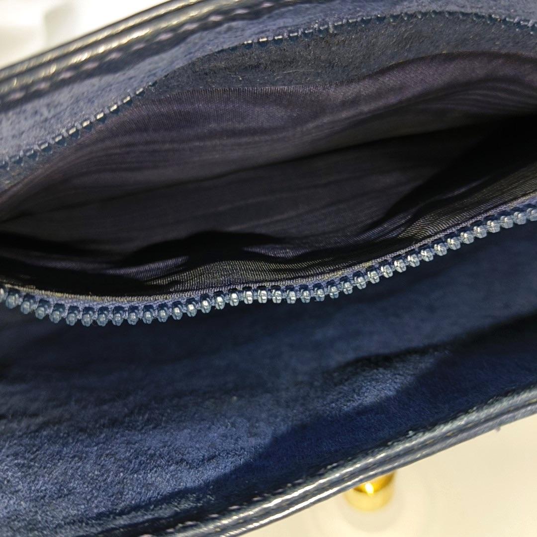 Gucci Jackie 1961 - Petit sac en cuir marine avec bandoulière réglable en vente 2