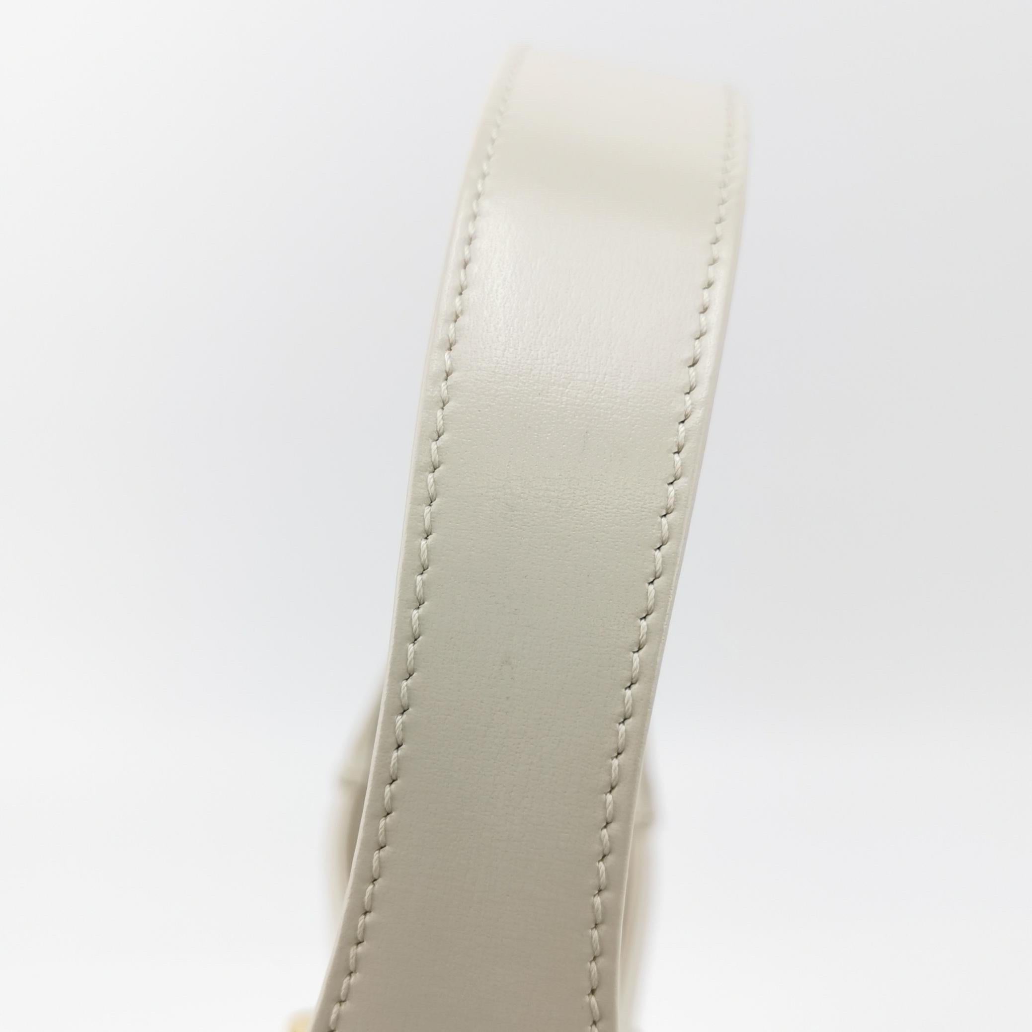 Gucci Jackie 1961 Small White Leather Bag with Adjustable Strap For Sale 6
