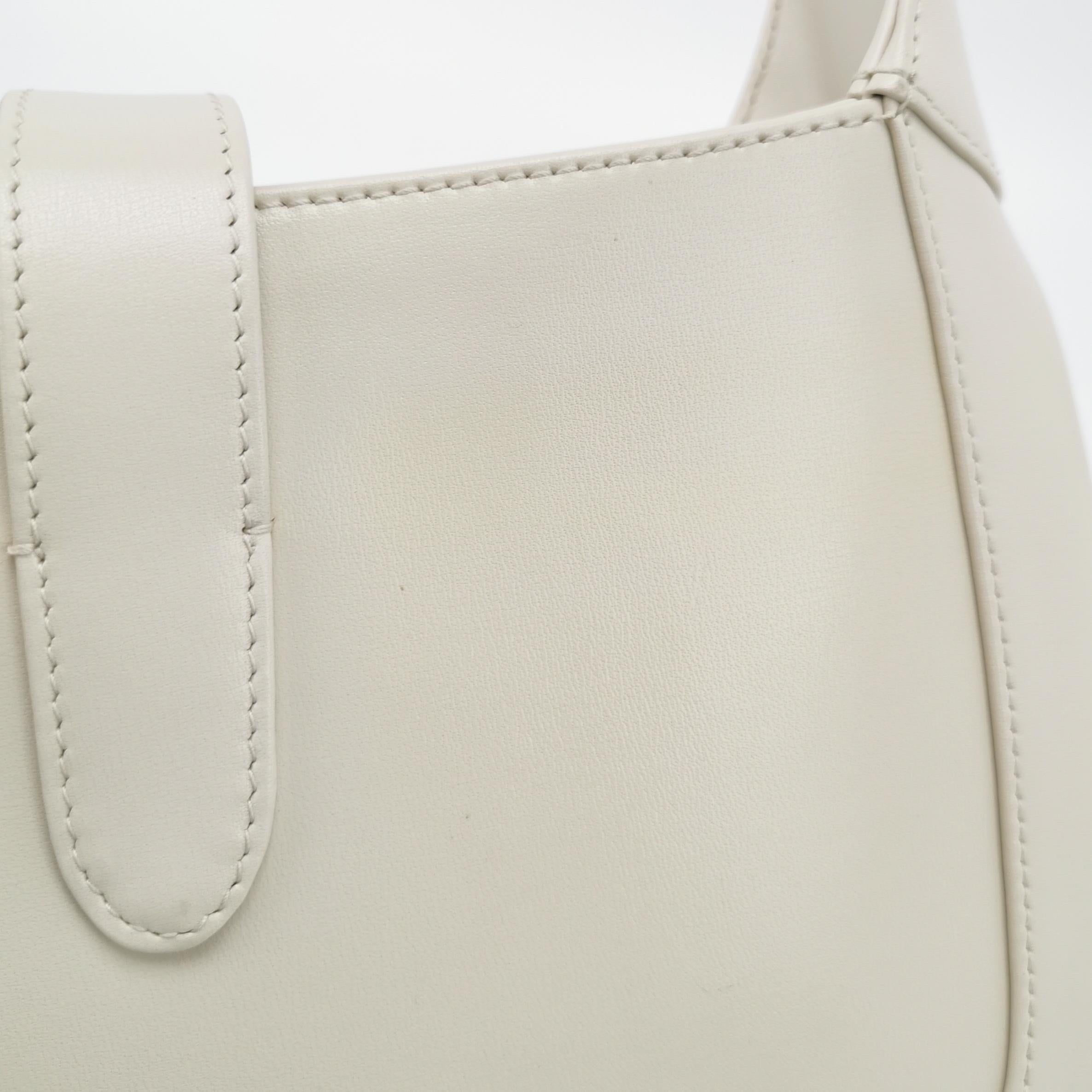 Gucci Jackie 1961 Small White Leather Bag with Adjustable Strap For Sale 7