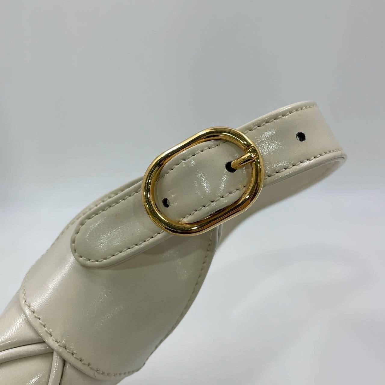 Gucci Jackie 1961 Small White Leather Bag with Adjustable Strap For Sale 11