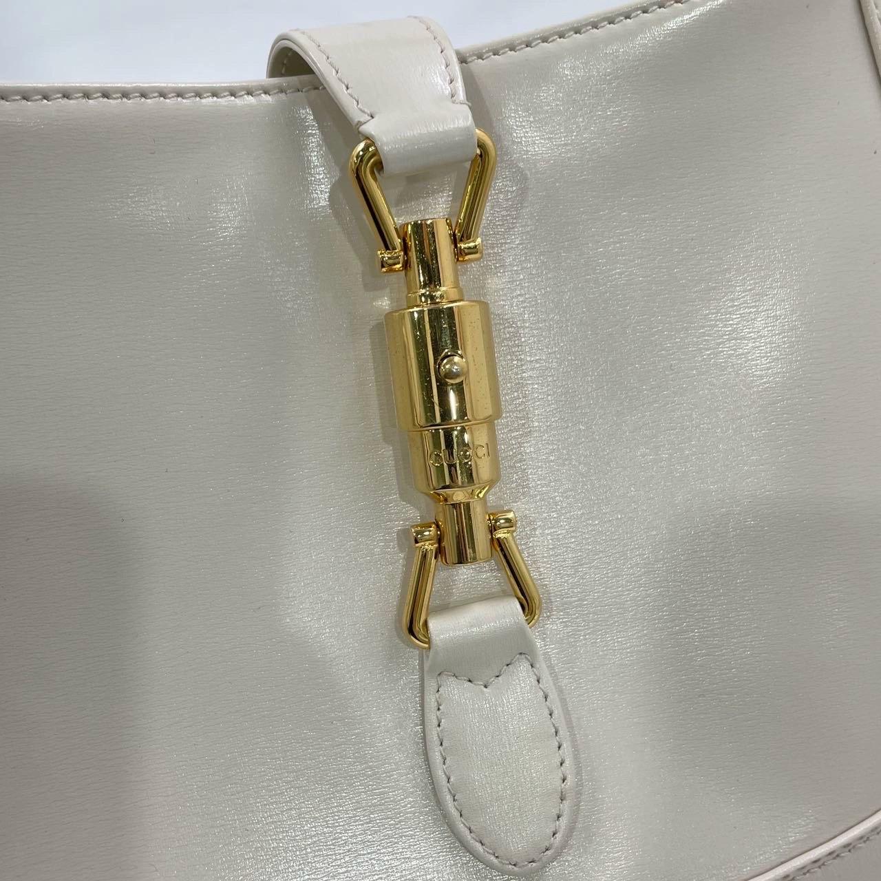 Gucci Jackie 1961 Small White Leather Bag with Adjustable Strap For Sale 12
