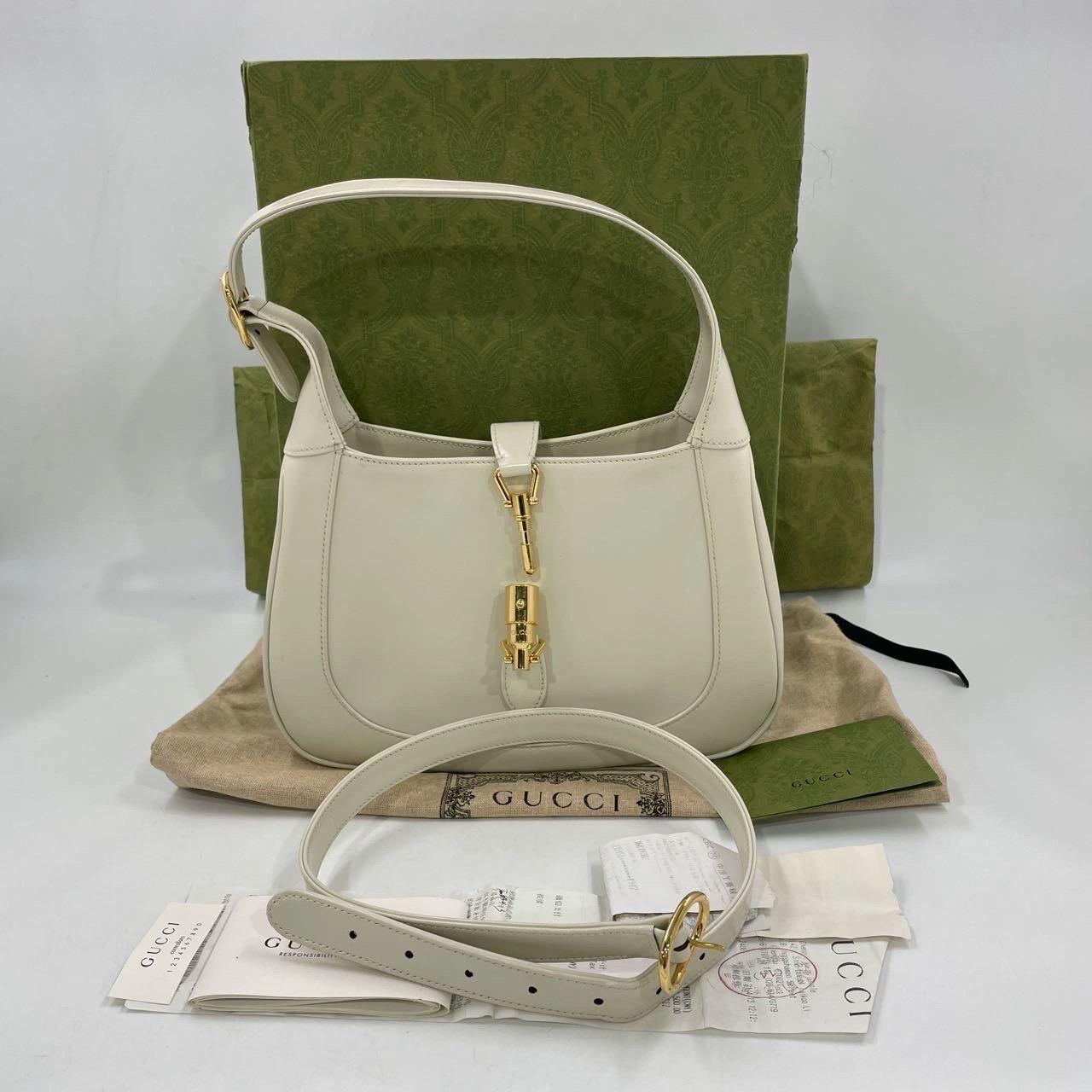 Gucci Jackie 1961 Small White Leather Bag with Adjustable Strap For Sale 5