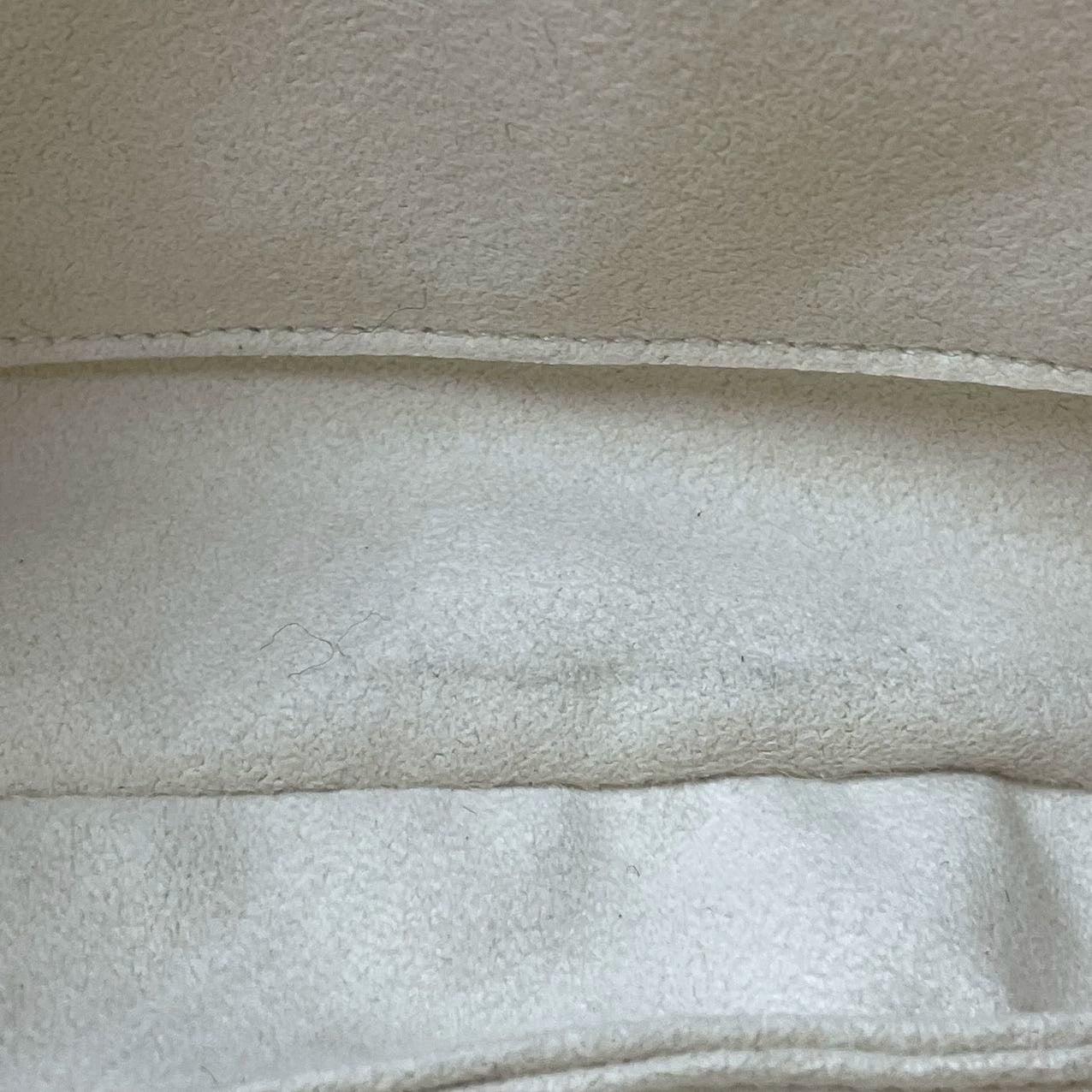 Gucci Jackie 1961 White Fluffy Shearling Bag Small For Sale 12