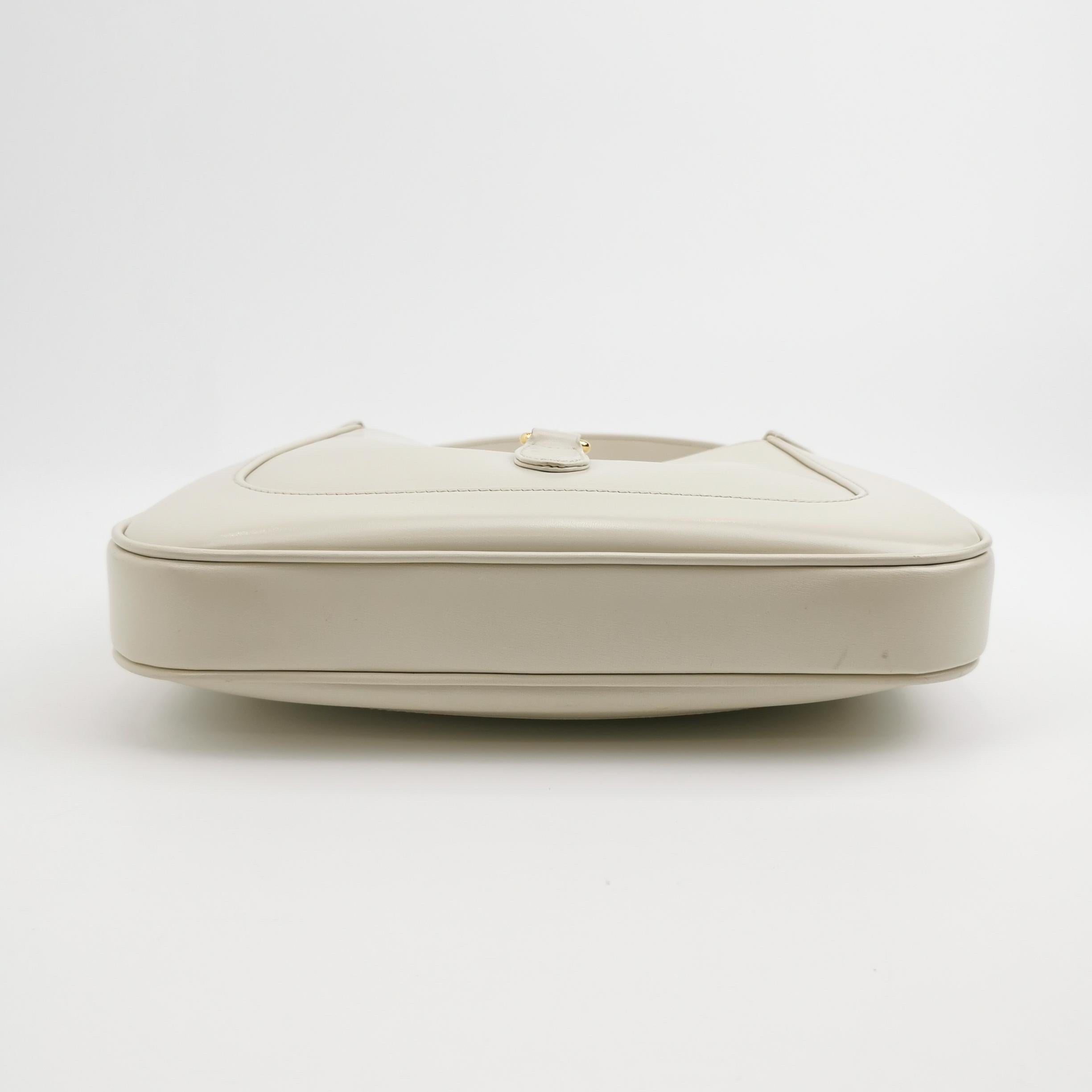 Bianco Gucci Jackie 1961 Borsa in pelle bianca Borsa a tracolla piccola con tracolla in vendita