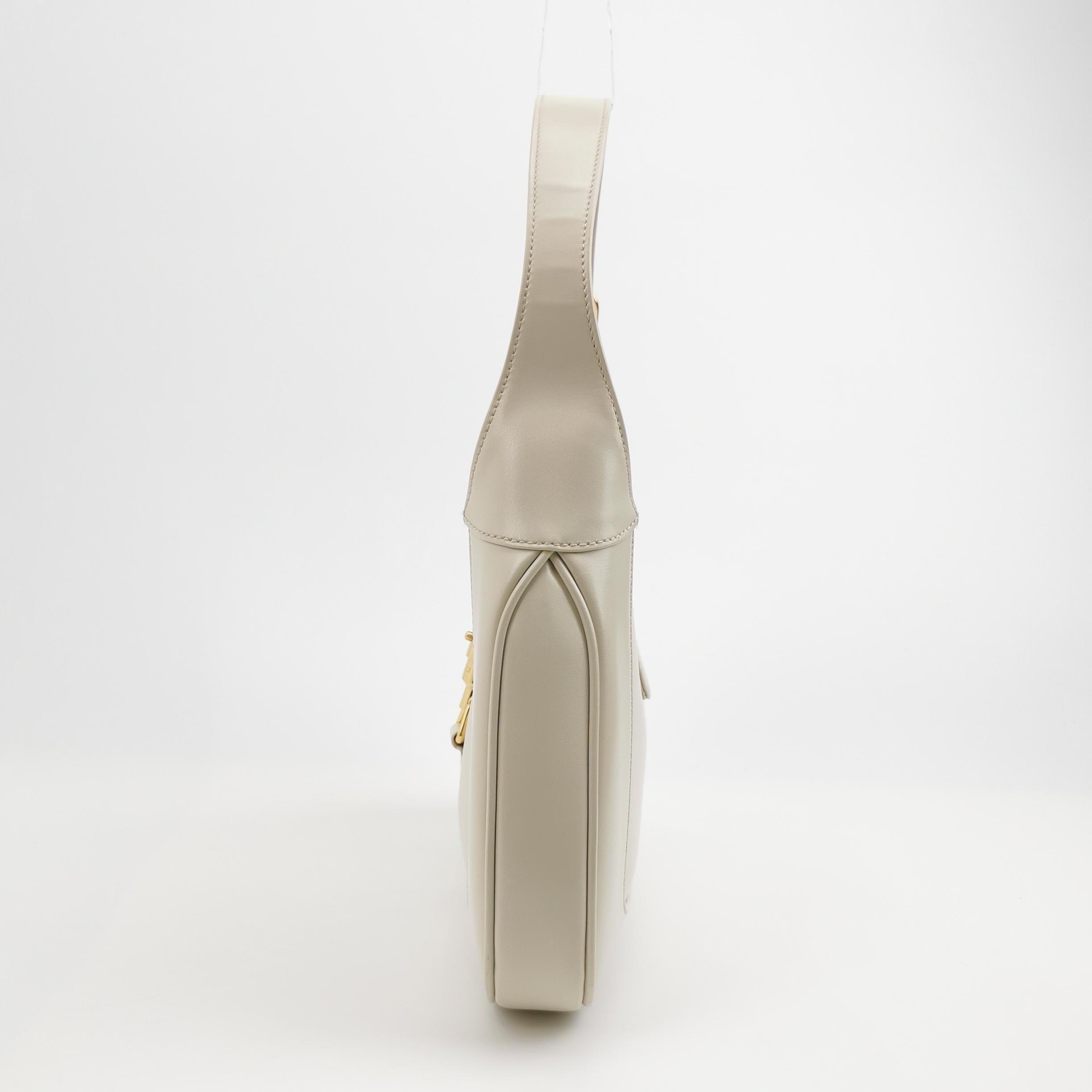 Gucci Jackie 1961 Borsa in pelle bianca Borsa a tracolla piccola con tracolla In condizioni ottime in vendita a AUBERVILLIERS, FR