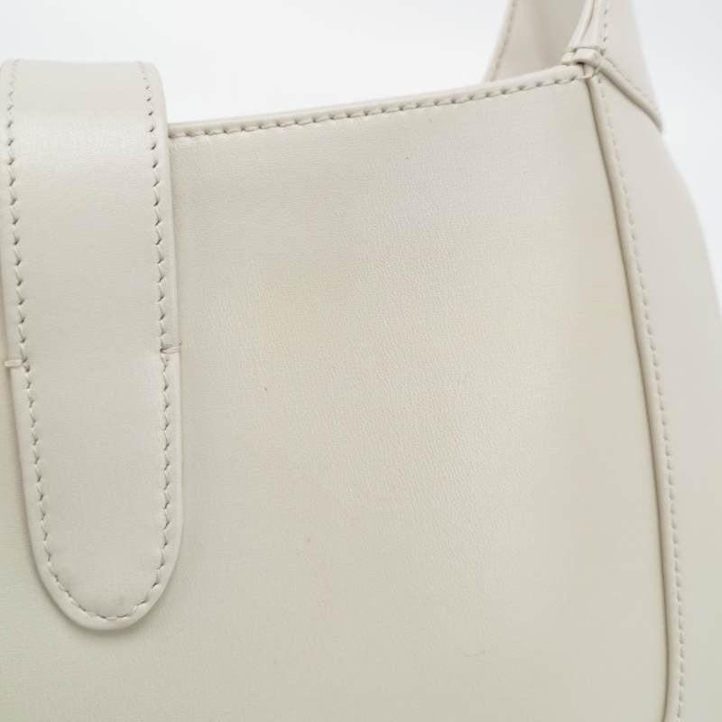 Gucci Jackie 1961 Sac en cuir blanc avec bandoulière ajustable Taille petite en vente 5