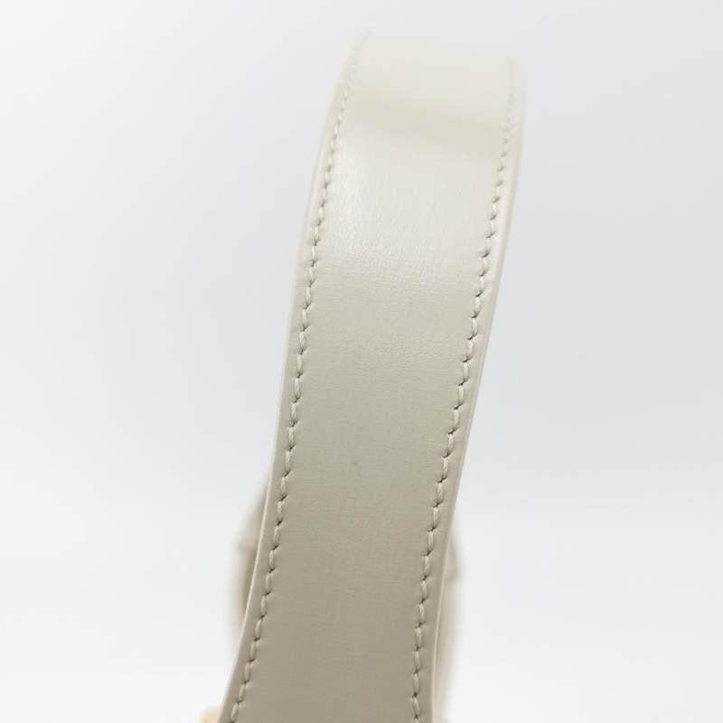 Gucci Jackie 1961 Sac en cuir blanc avec bandoulière ajustable Taille petite en vente 6
