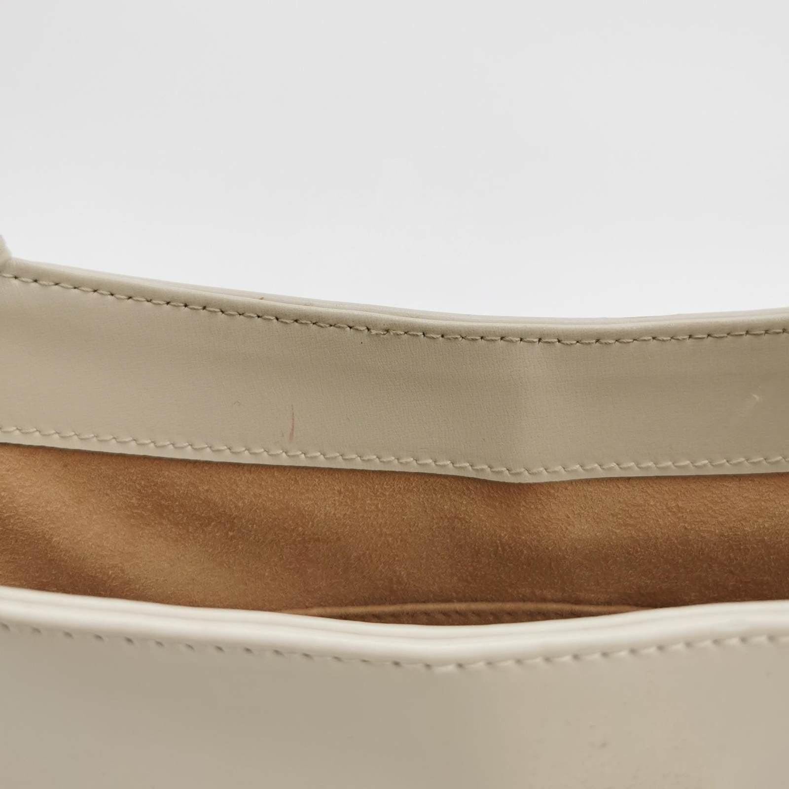 Gucci Jackie 1961 White Leather Bag with Adjustable Strap Size Small For Sale 9