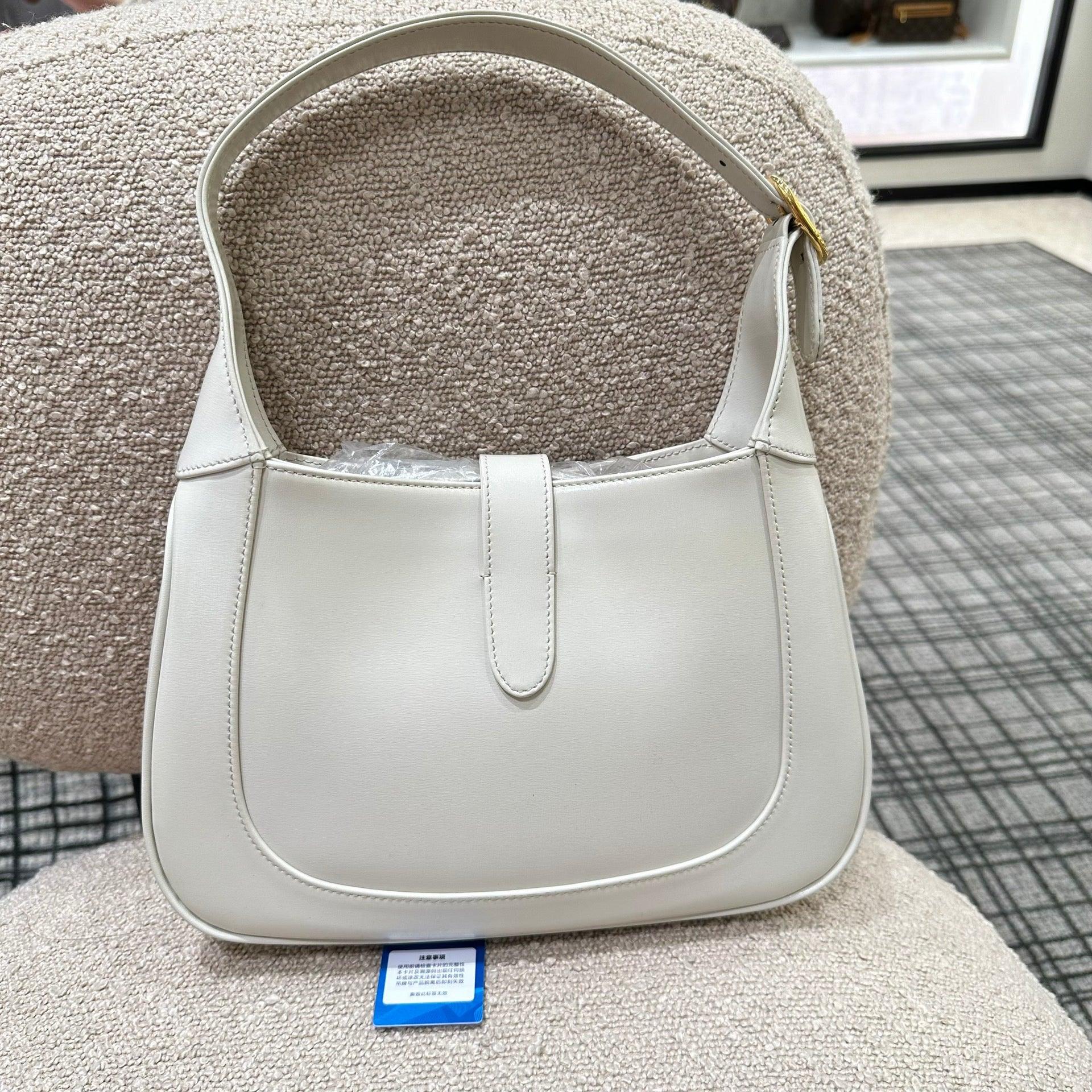 Gucci Jackie 1961 White Leather Bag with Adjustable Strap Size Small In Excellent Condition In AUBERVILLIERS, FR