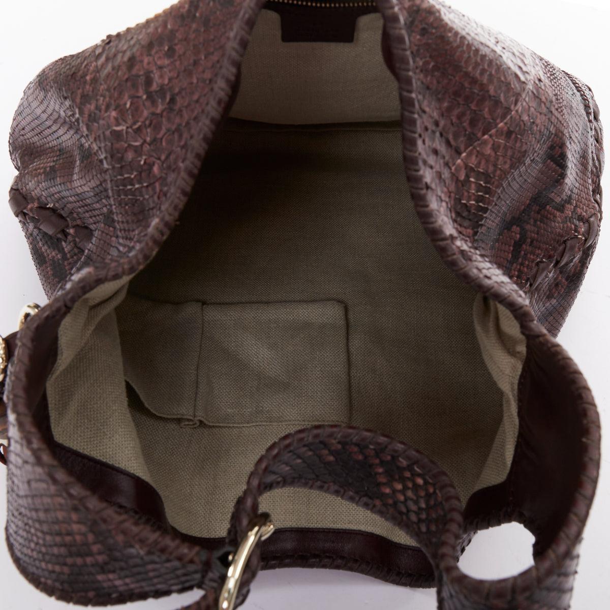 Gucci Jackie Hobo in pelle scamosciata rosso scuro, con morsetto in bambù e borsa a tracolla in vendita 4