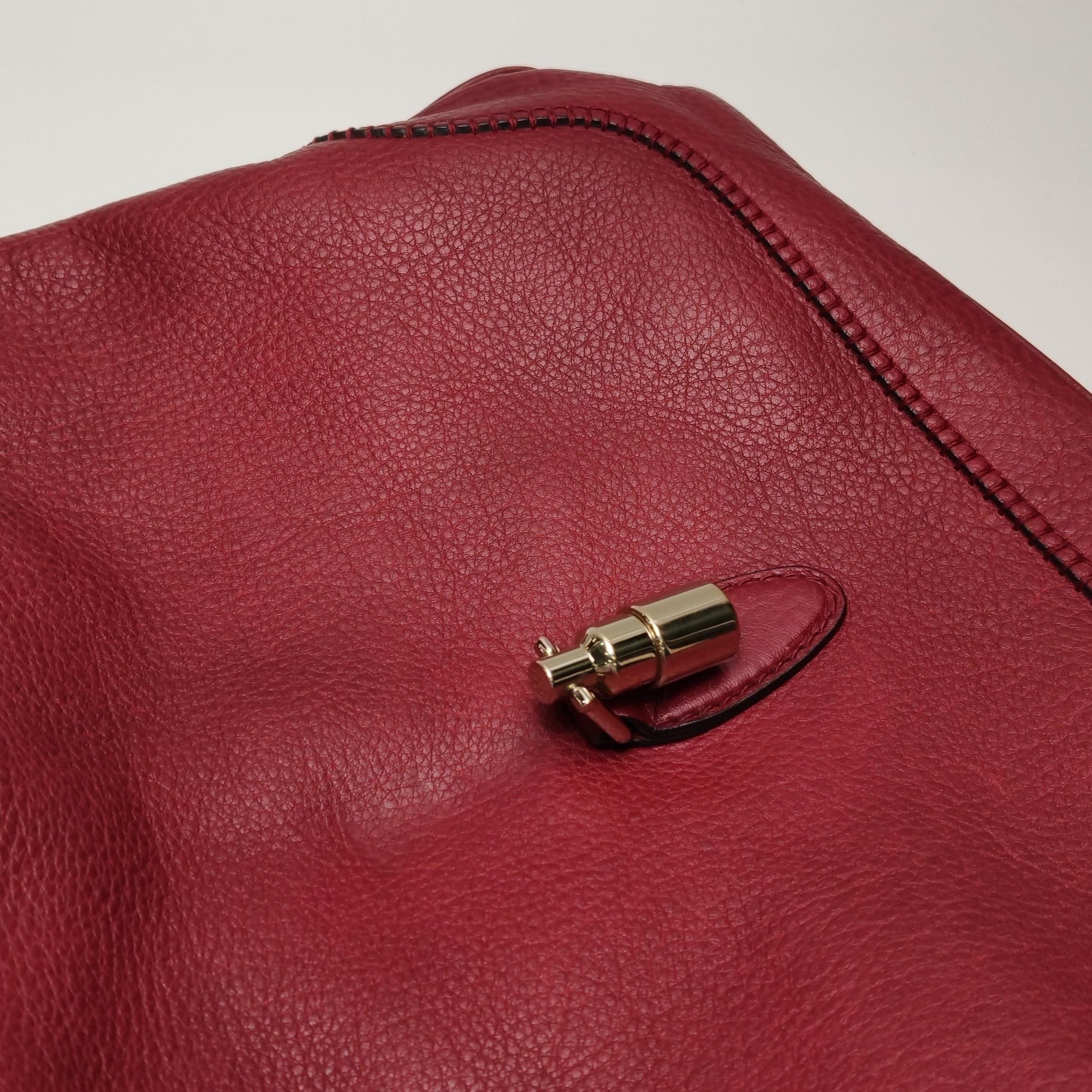 Gucci Jackie Medium Borsa a tracolla in pelle di vitello rossa in vendita 10