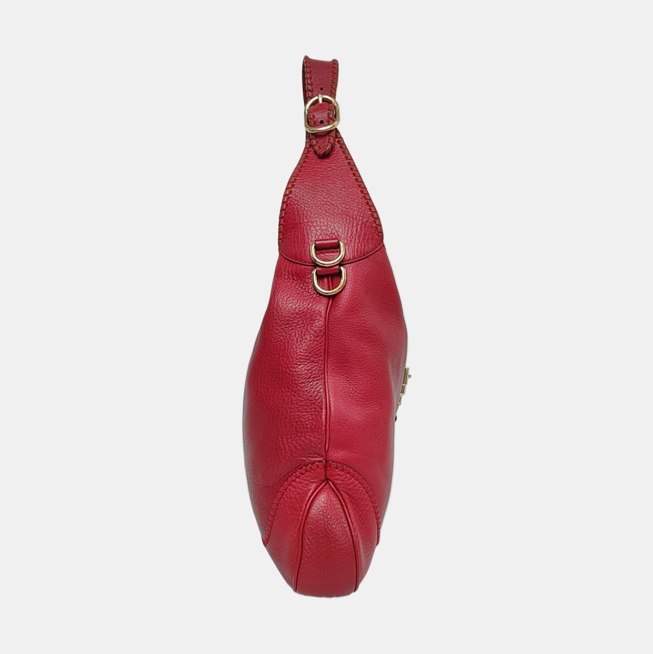 Gucci Jackie Medium Crossbody Bag en cuir de veau rouge Bon état - En vente à AUBERVILLIERS, FR