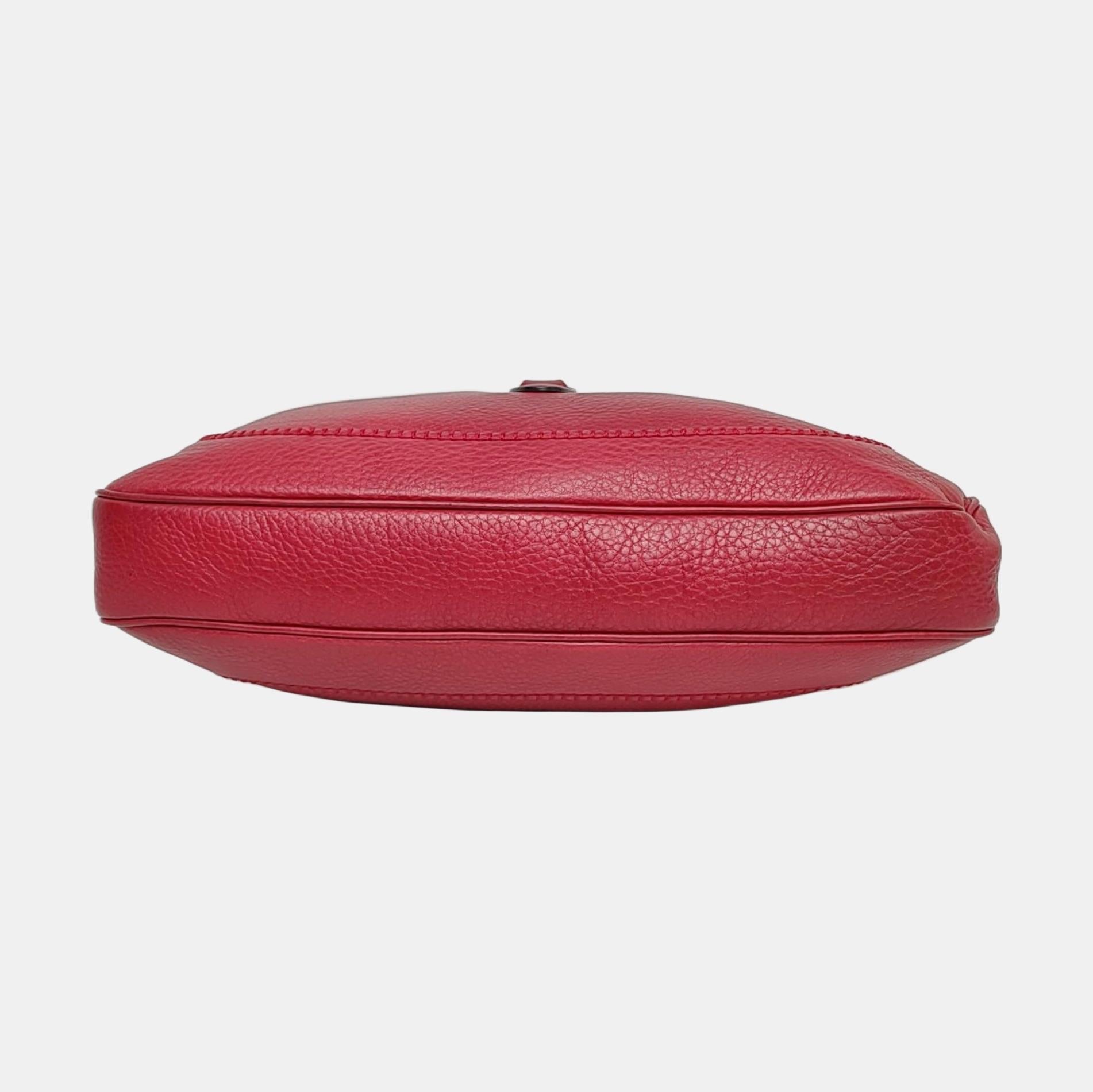 Gucci Jackie Medium Crossbody Bag en cuir de veau rouge en vente 1