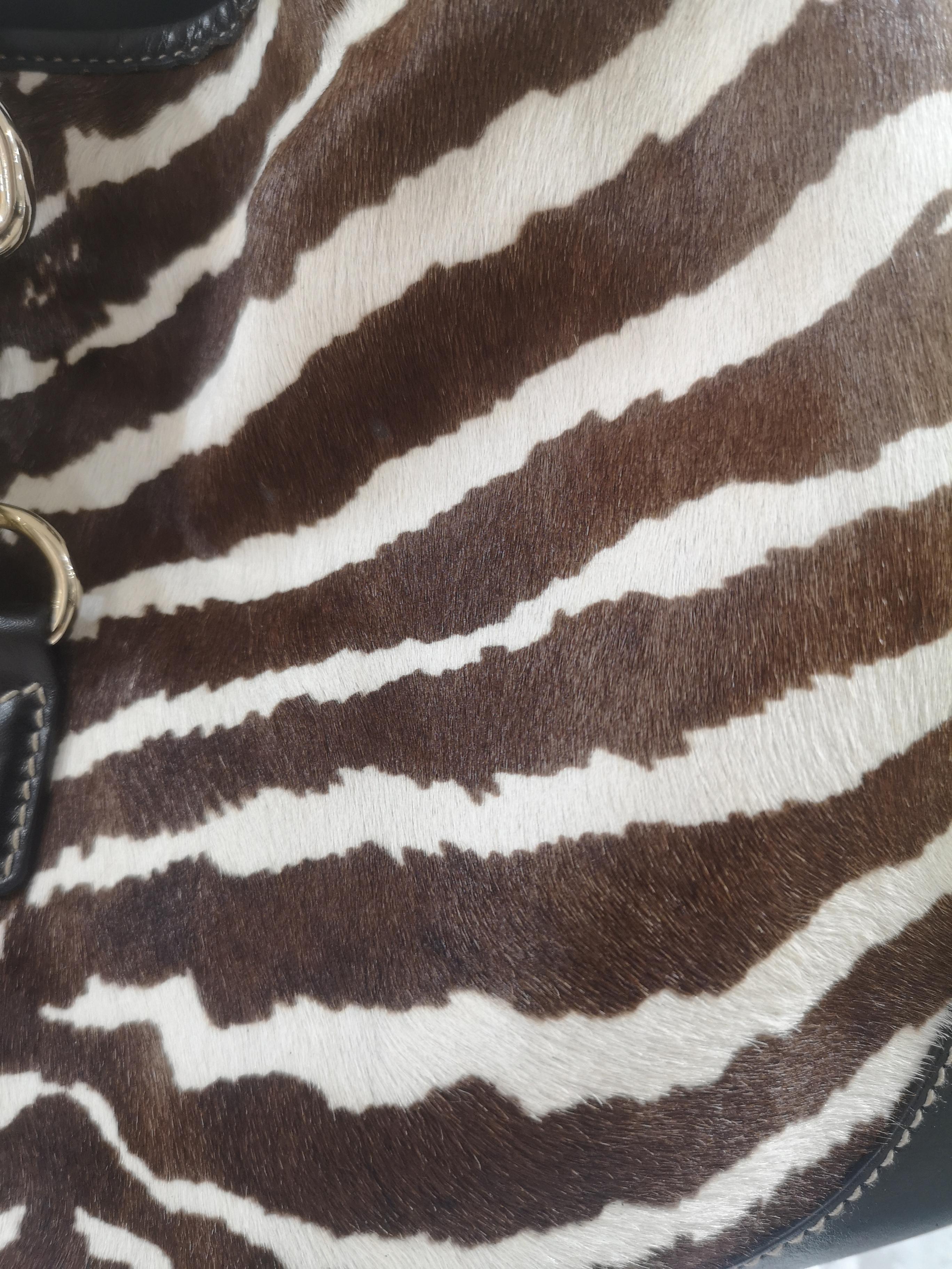 Gucci Jackie pony hair zebra shoulder bag In Excellent Condition In Capri, IT
