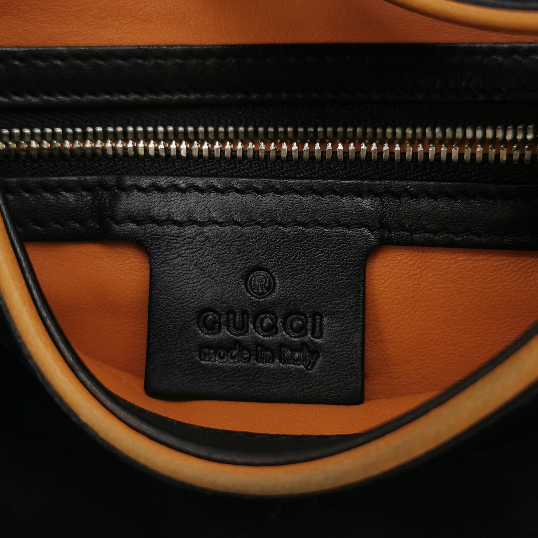 Gucci Jackie Soft Medium Schwarz Nubuk Wildleder√äLeder Orange Futter Gold Hardware im Angebot 2