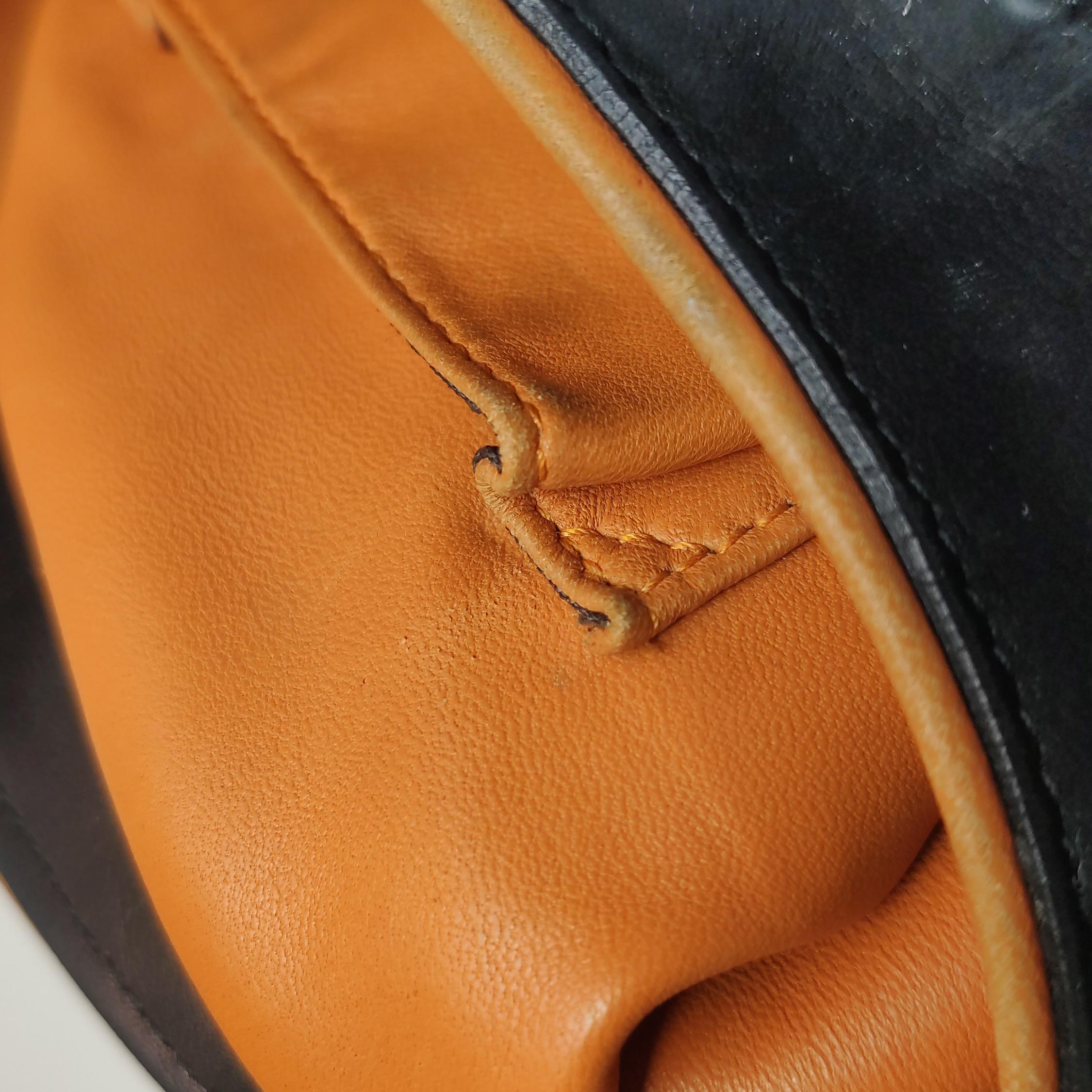 Gucci Jackie Soft Medium Schwarz Nubuk Wildleder√äLeder Orange Futter Gold Hardware im Angebot 5