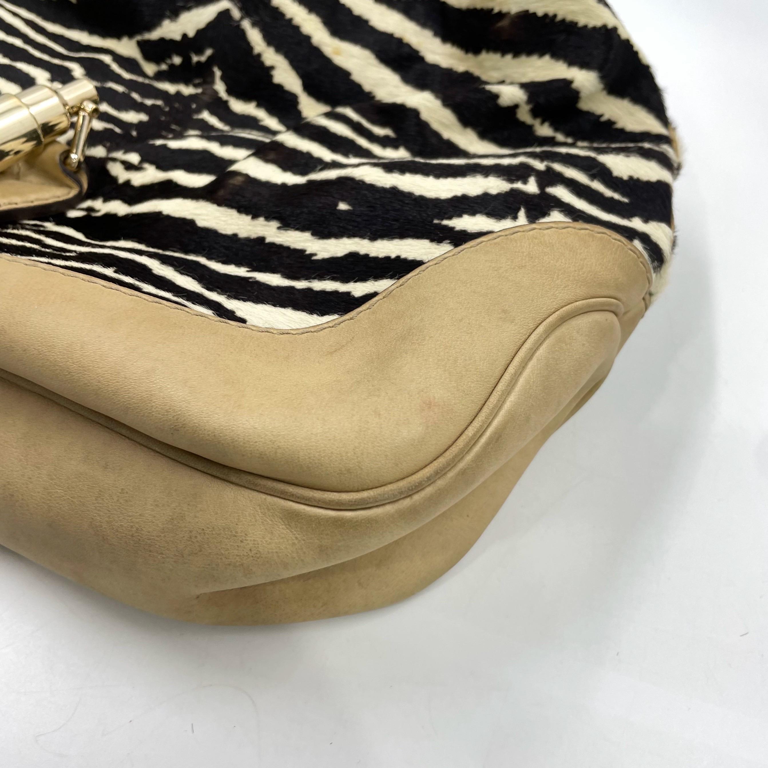 Gucci Jackie Soft Medium in pelle di vitello stile pony con stampa zebrata e pelle beige in vendita 14