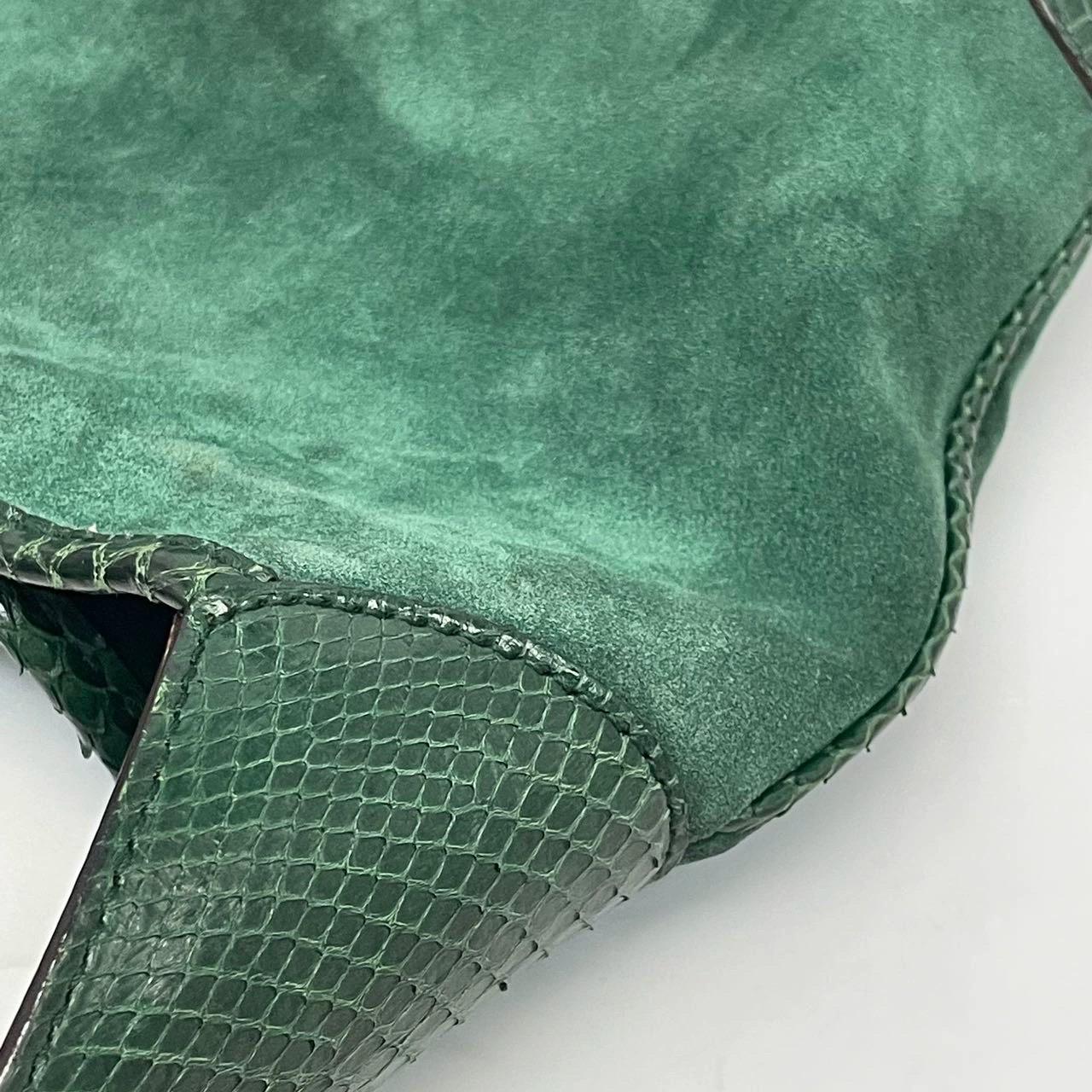 Gucci Jackie Vintage Large Green Suede and Snake-skin Leather Gold Hardware en vente 7