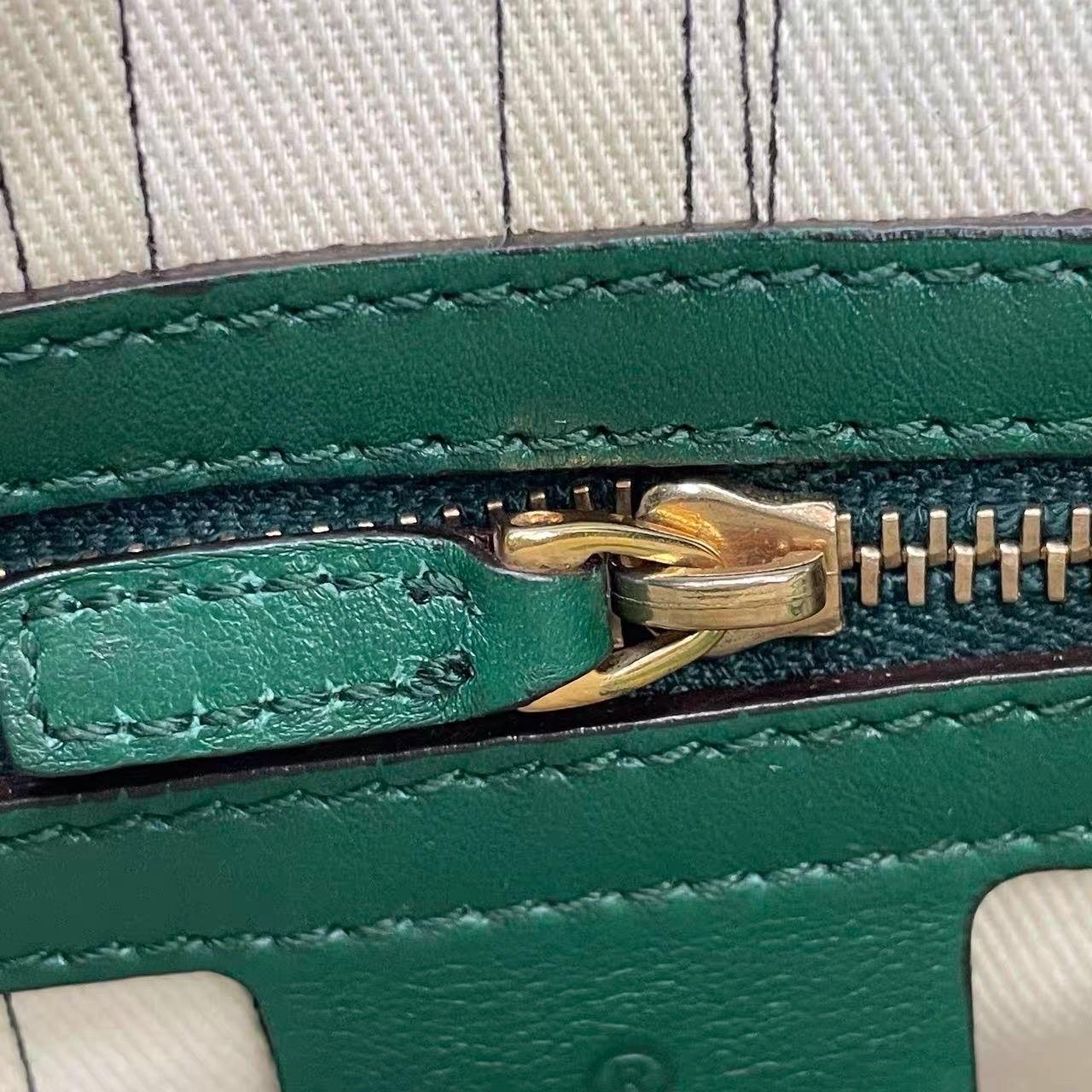 Gucci Jackie Vintage Large Green Suede and Snake-skin Leather Gold Hardware en vente 13