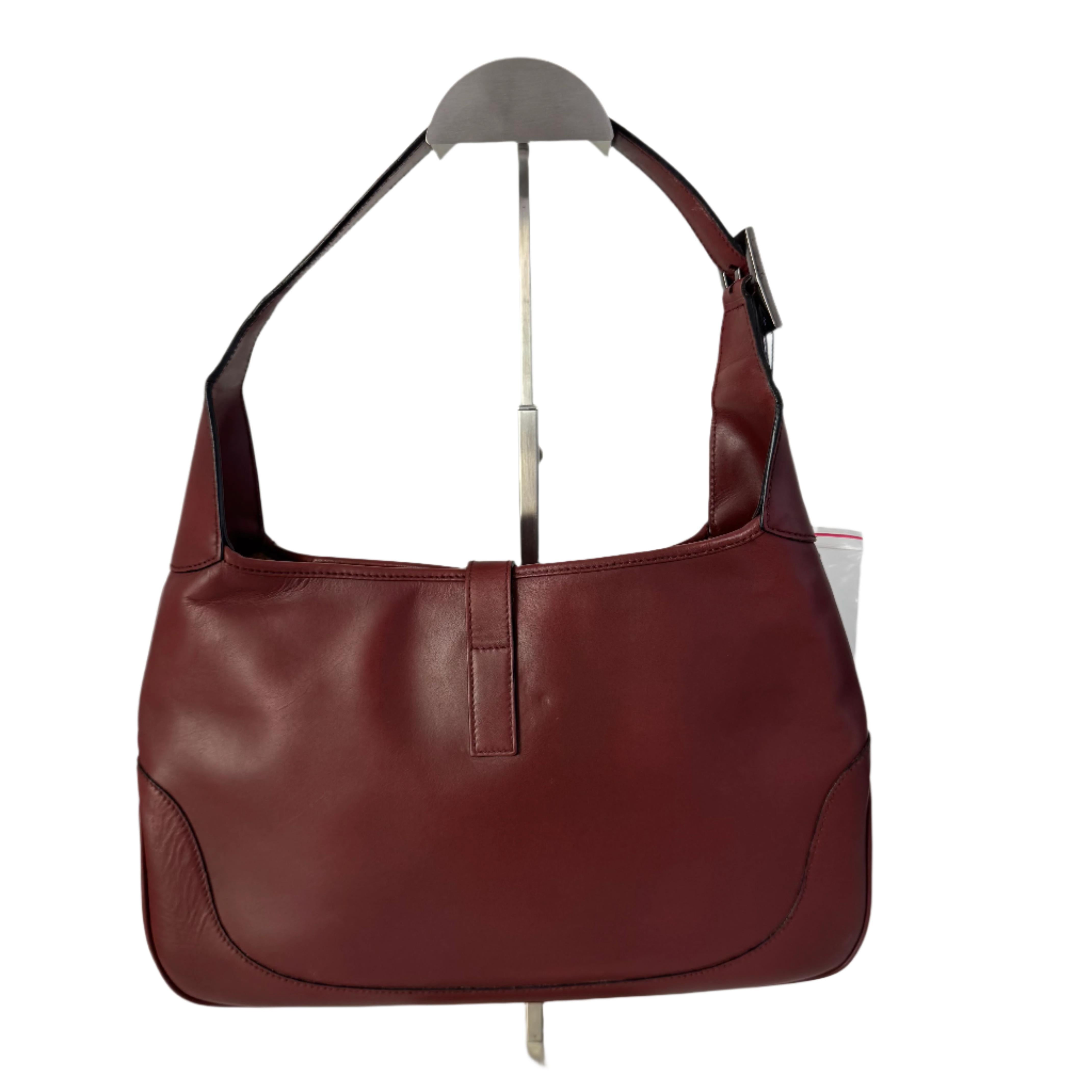 Gucci Jackie Vintage Medium Burgundy Leather Silver Hardware In Good Condition In AUBERVILLIERS, FR