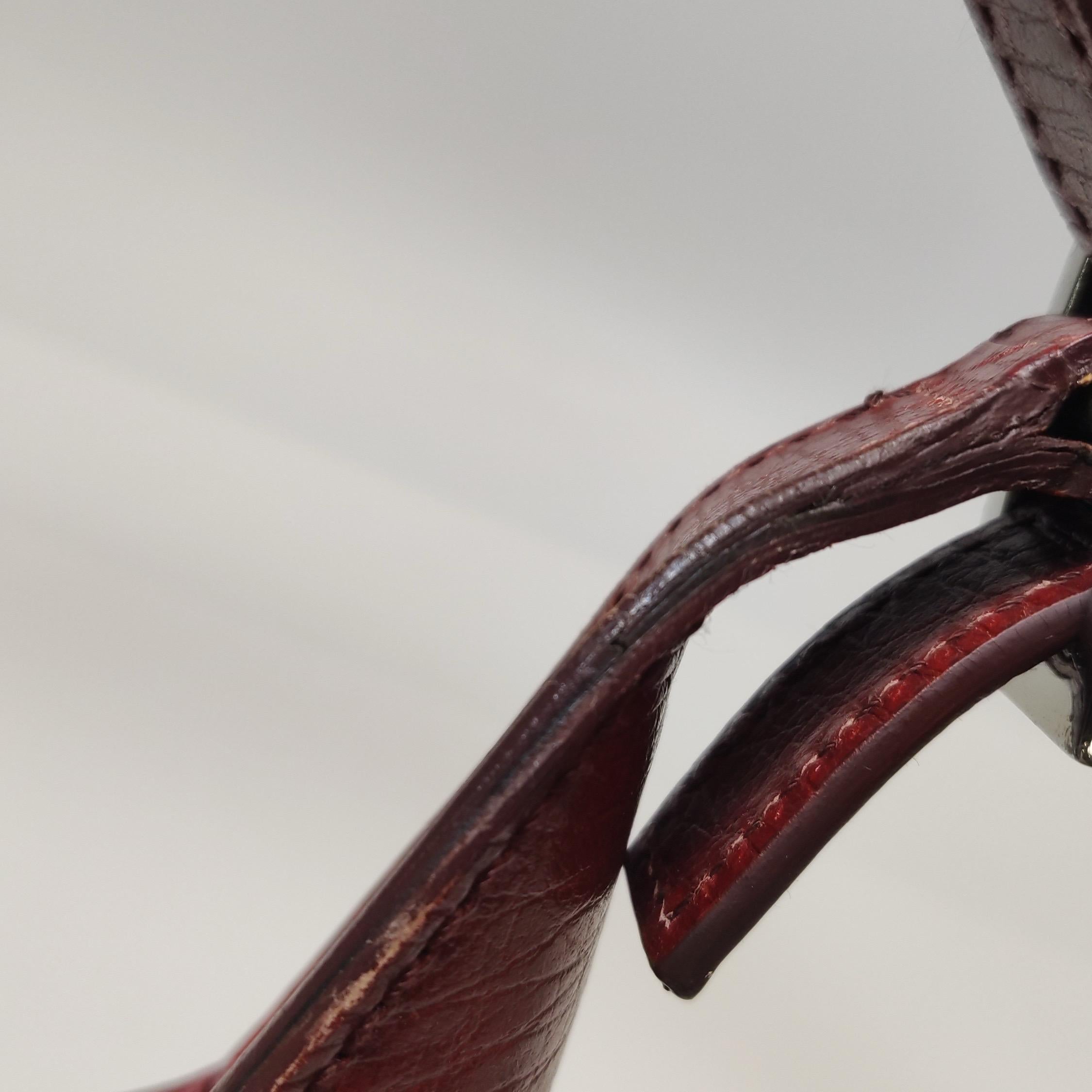 Gucci Jackie Vintage Medium Rot Monogramm Leinen und Leder Silber Hardware im Angebot 10