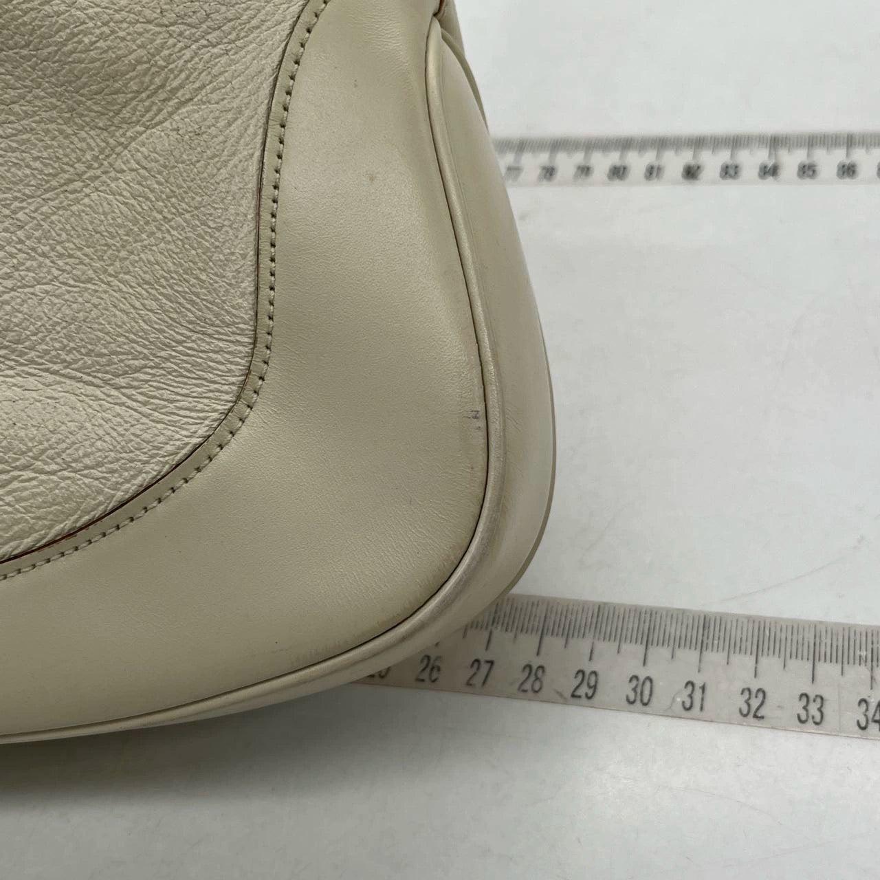 Gucci Jackie Vintage Soft White Leather Bag Medium with Fur lining For Sale 7