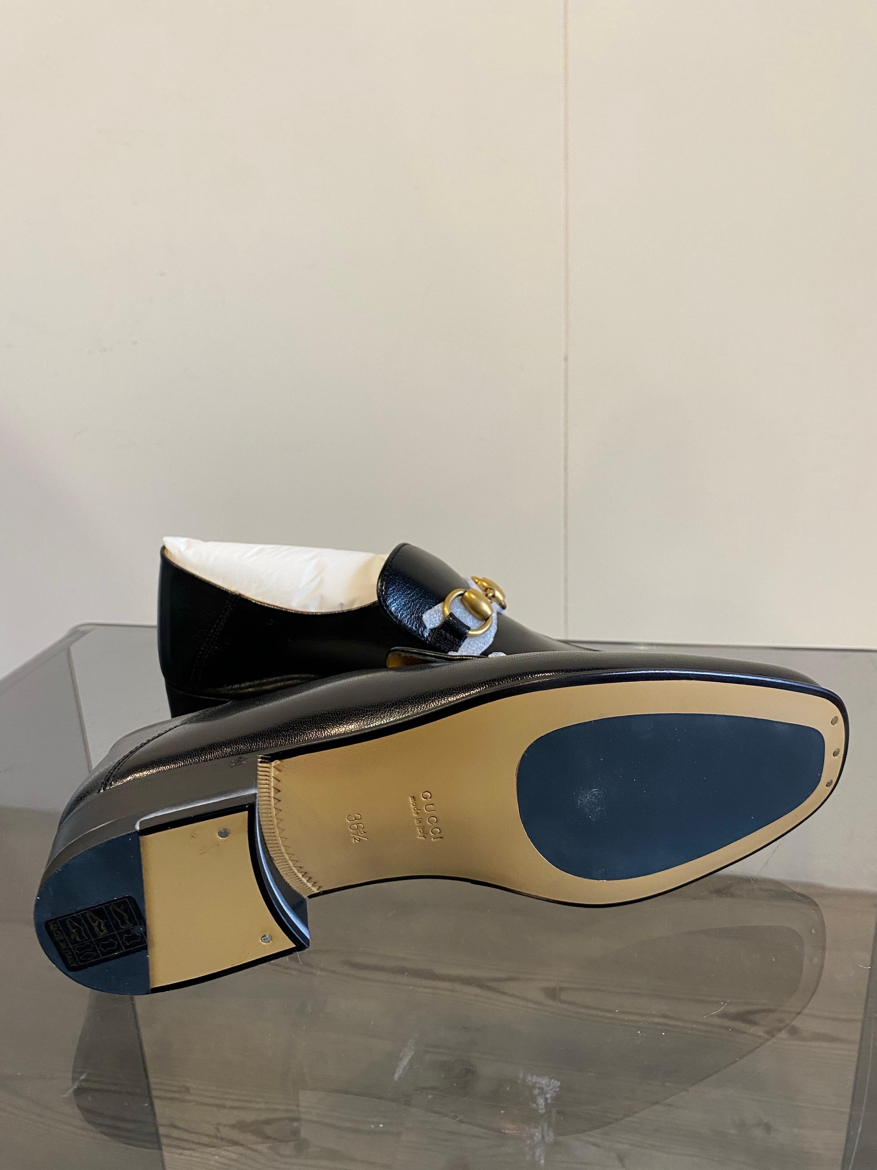 Gucci Jordaan Horsebit loafers. In New Condition In Carnate, IT